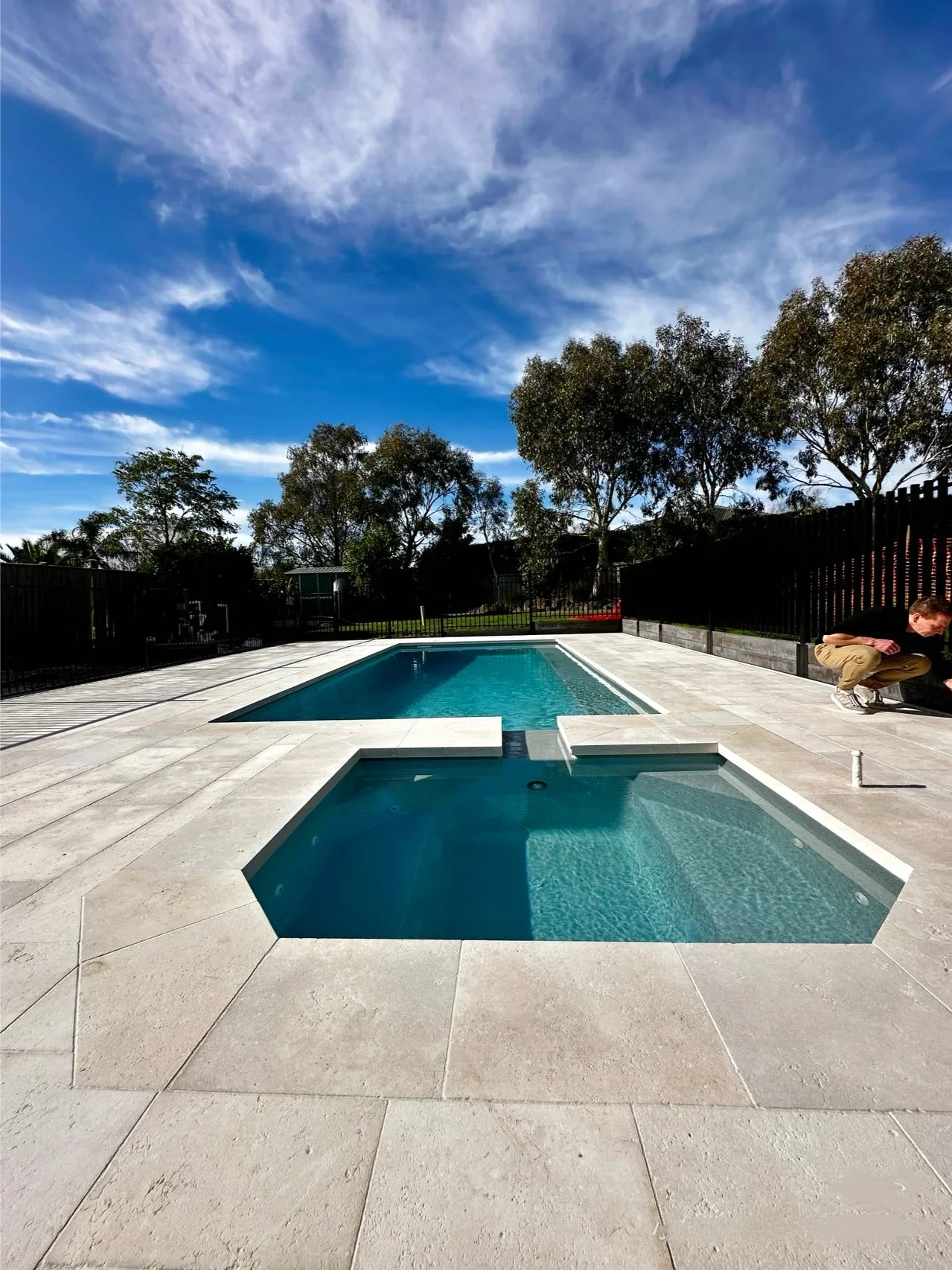 Wholesale Natural Travertine Mosaic Stone Swimming Pool deck tiles Silver Travertine Stone Ivory Deck Tile