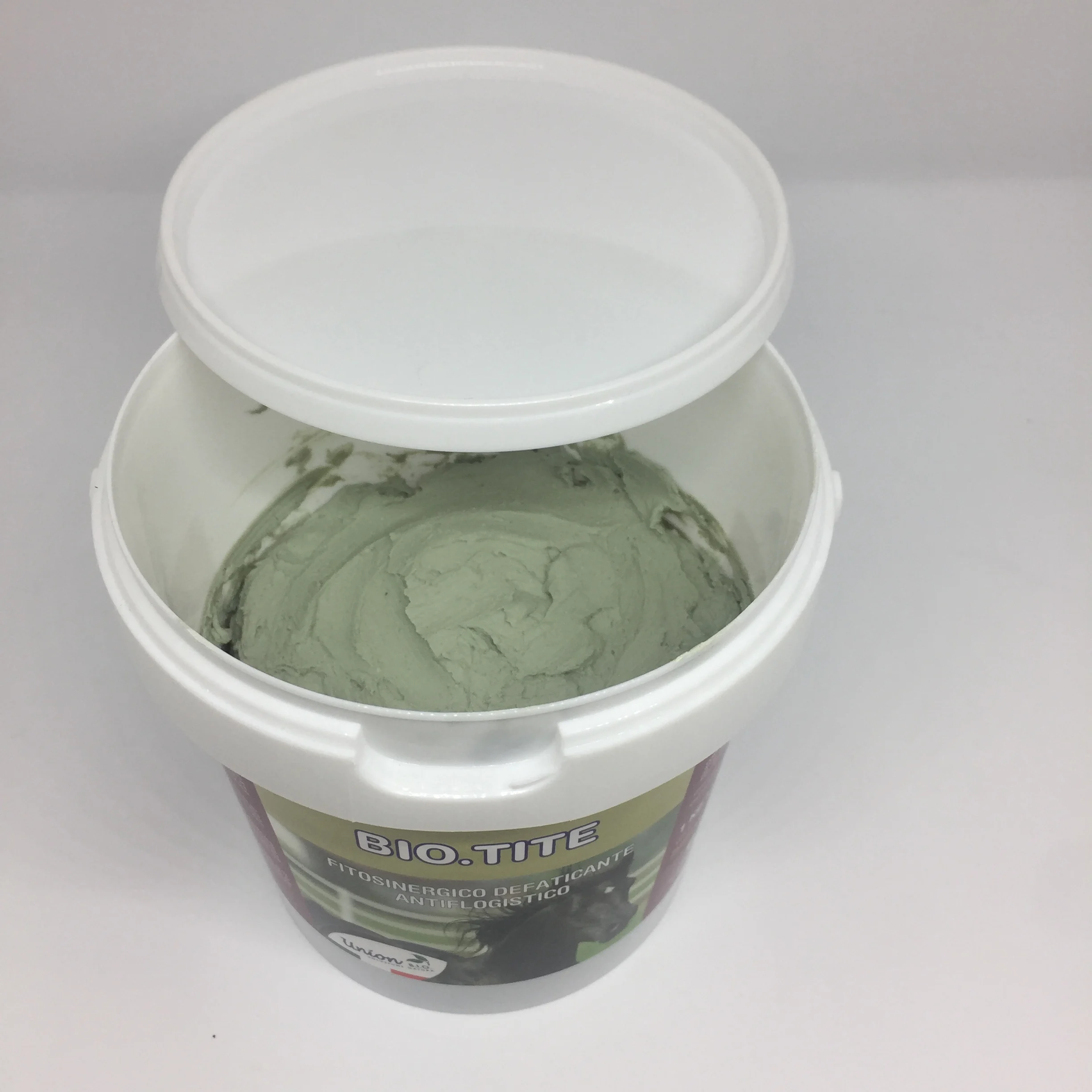 Top quality made in Italy plant based formulation BIO TITE natural anti fatigue clay for horses