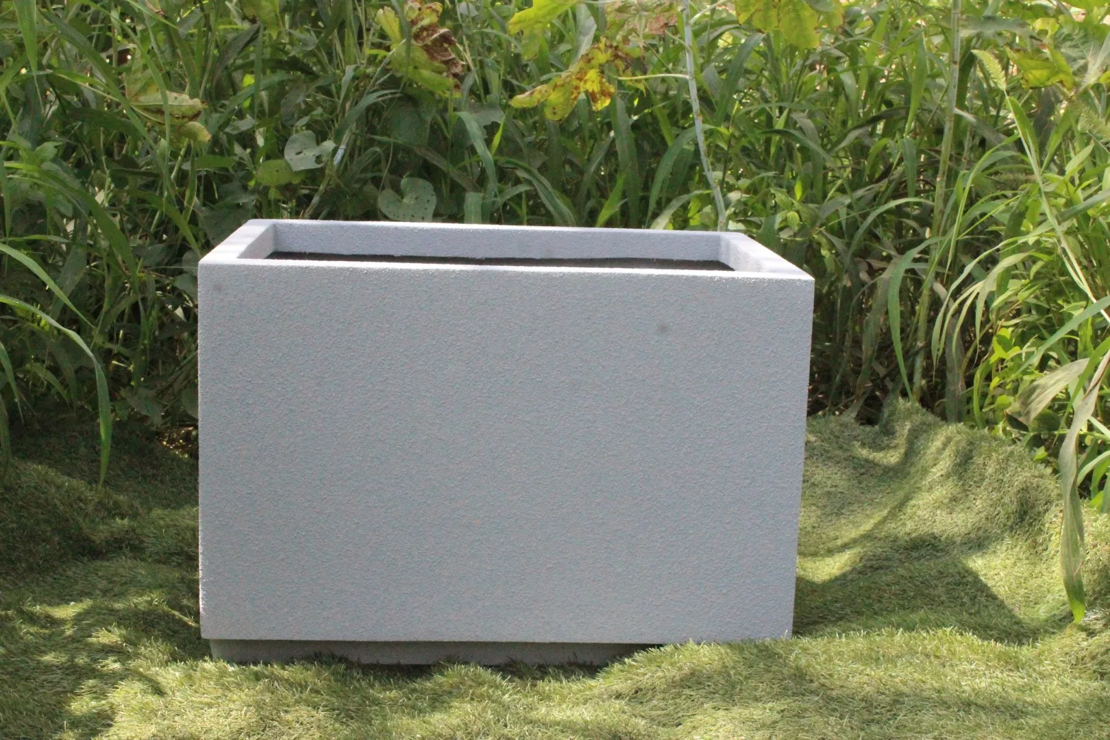 New Arrival Large Outdoor Garden Fiber Glass Planters High Quality Home Use Flower Pot for Real Plants for Decoration