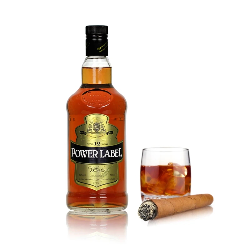 Alcohol 40% Whisky Bottle 700ml With Mature fruit aromas and smooth smoky oak wood notes