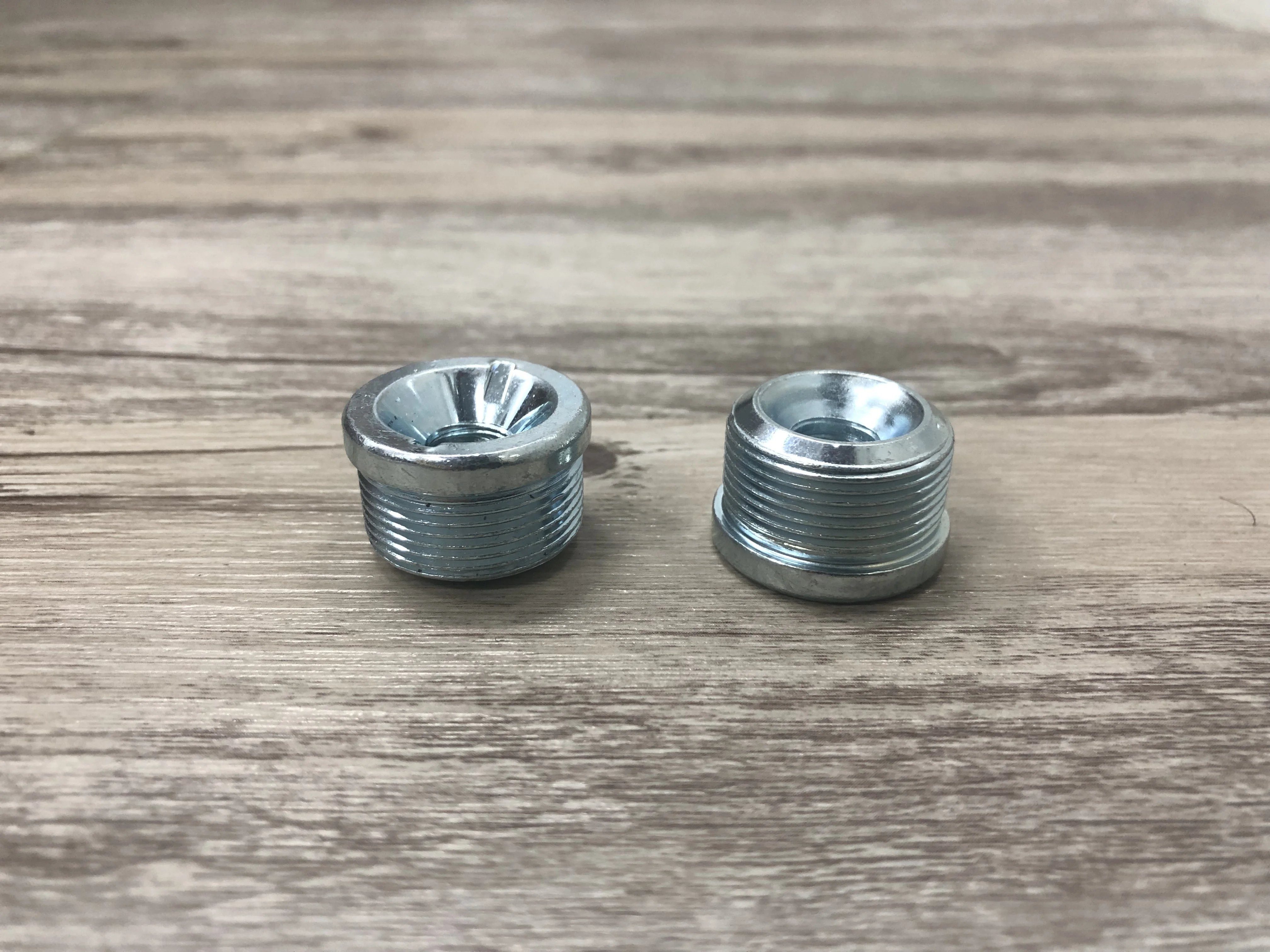 WIRE SHELVING POLE INSERT Stainless Steel CUSTOMIZED thread insert For Industry/Construction/Transportation