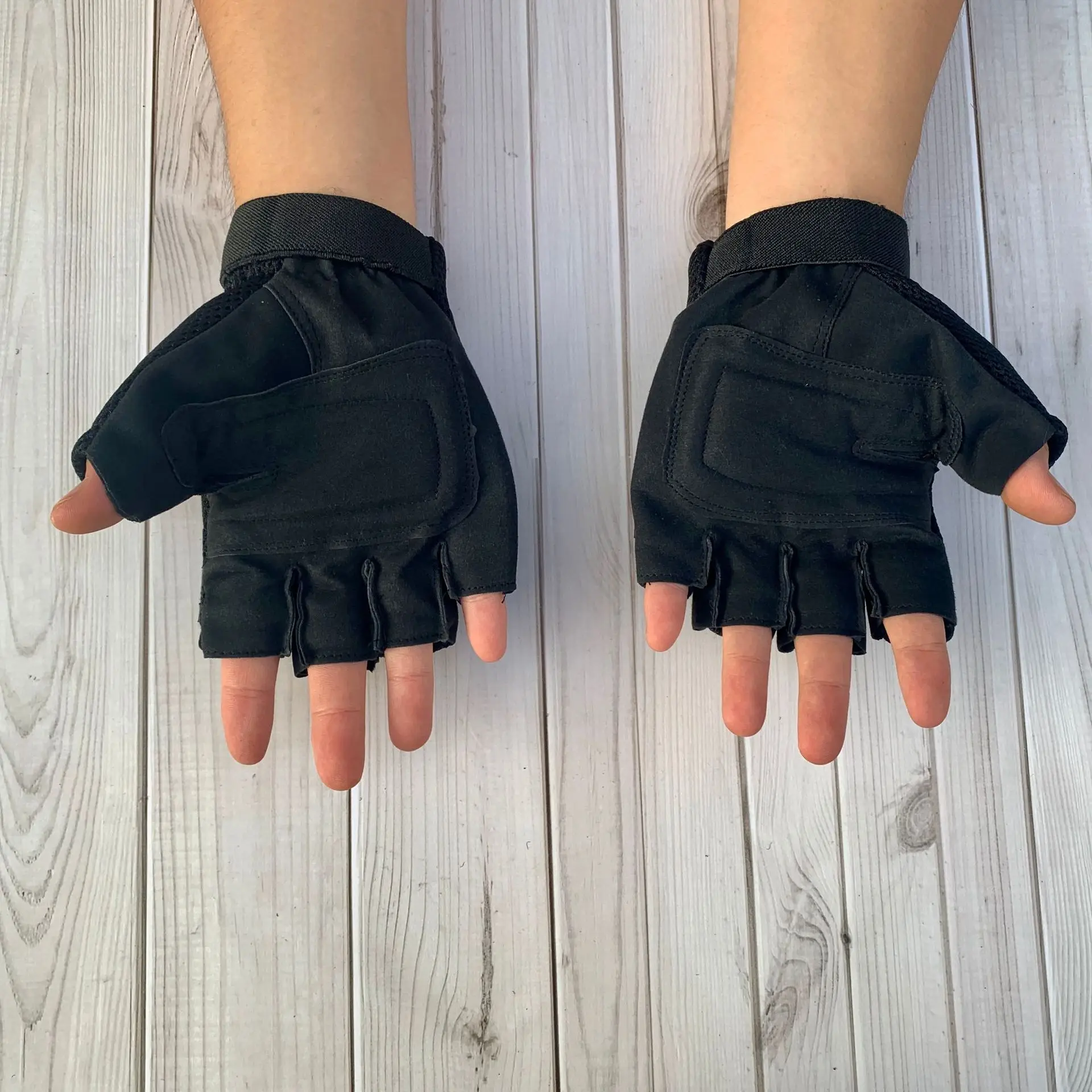 Transformers tactical gloves for male and female special forces soldiers training CS tank gloves with half finger durability