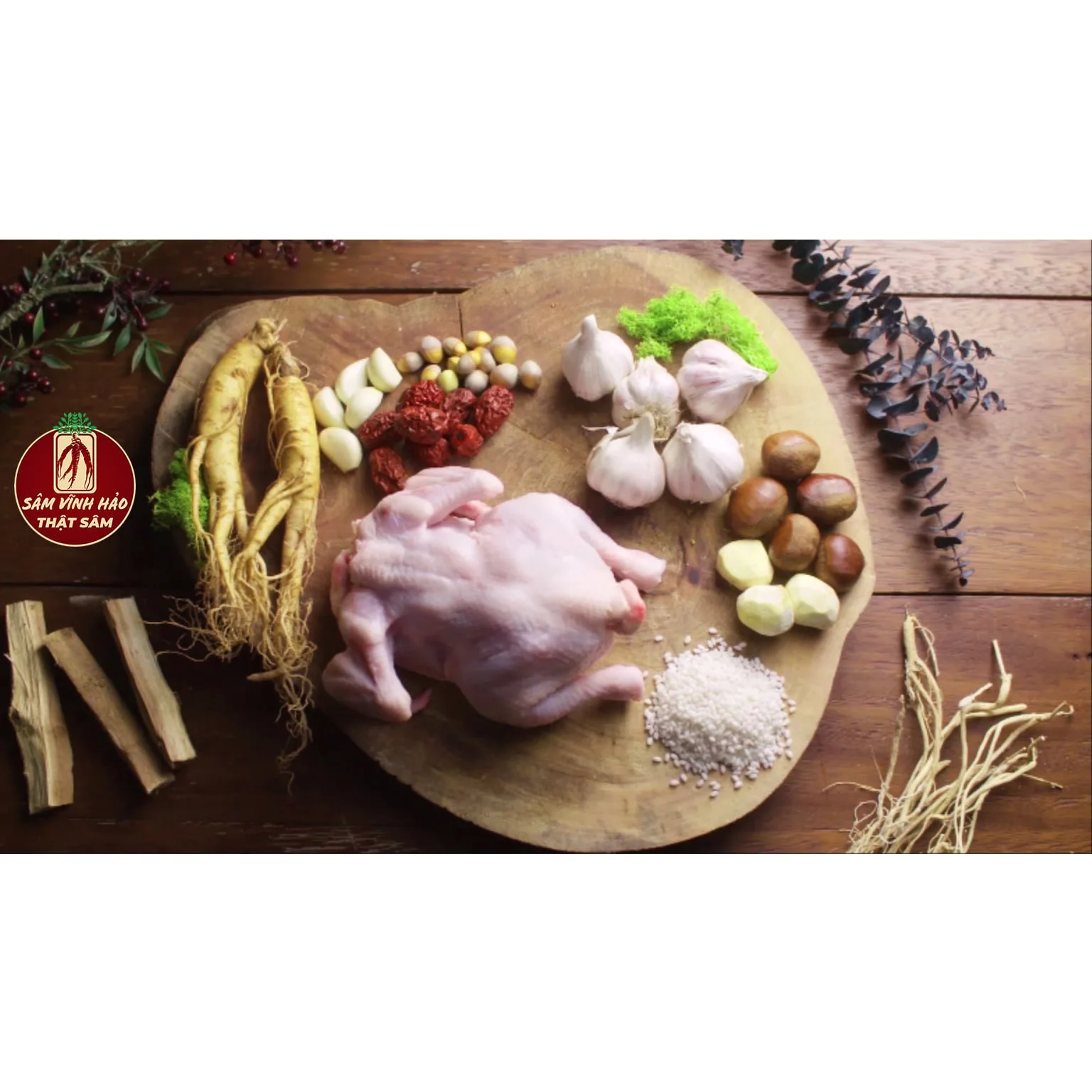 OEM/ODM Fresh Ginseng Health Food Plant Extract Mason Jar Vacuum Packed Herbal Premium Standard Ginseng Root