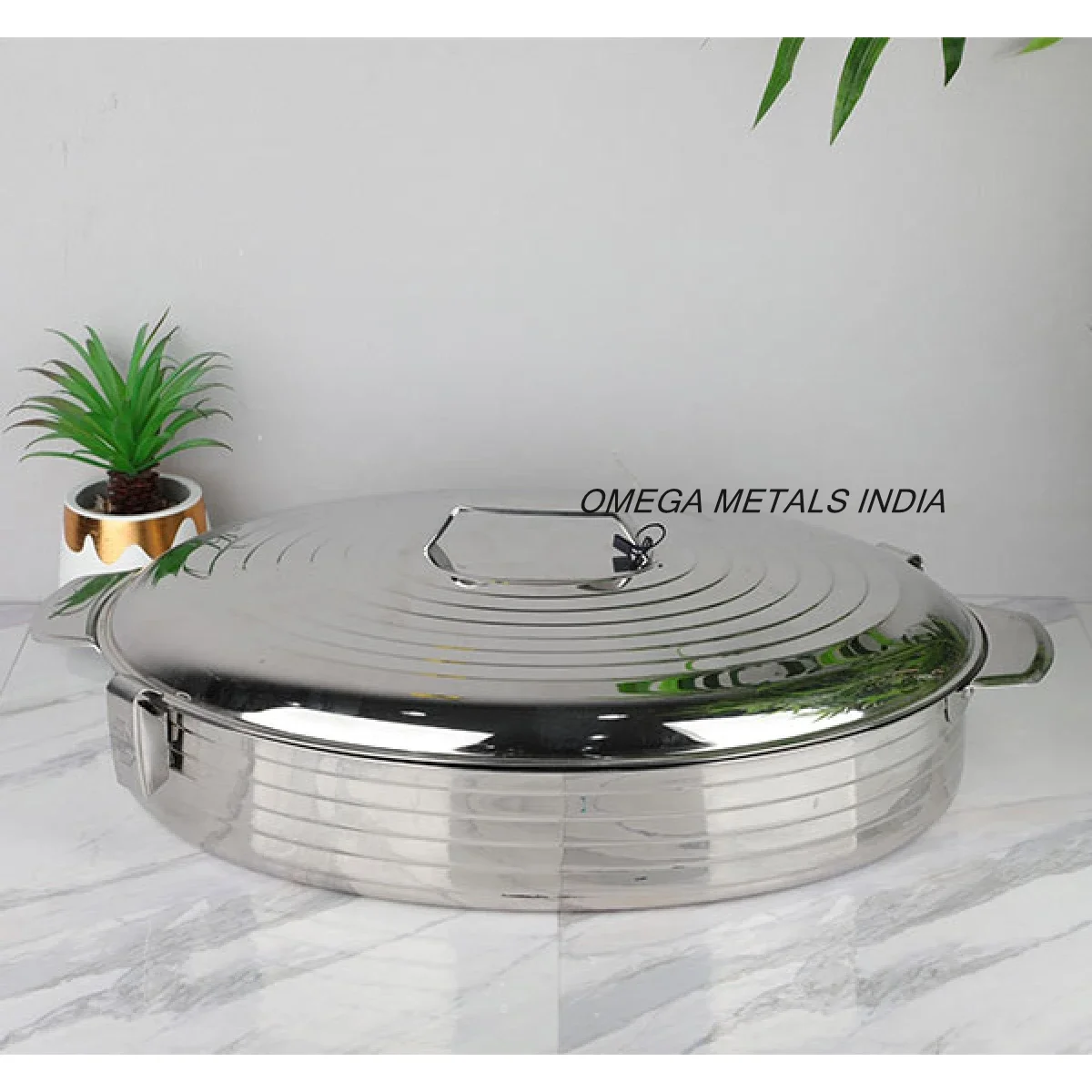 Hot Selling Ceramic Casserole Dish and Arabic Pot with Unique Sand Finish Enamel Coated Food Warmer for Kitchenware Dinnerware