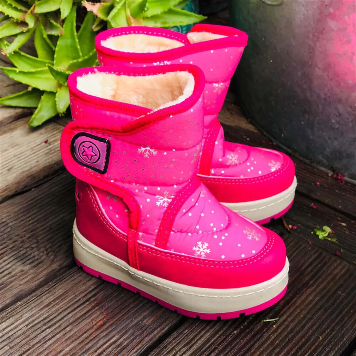 Fashionable Multi-Color Children Shoes Hot Sale Wholesale Price Snow Boots Winter Boots Large Stock