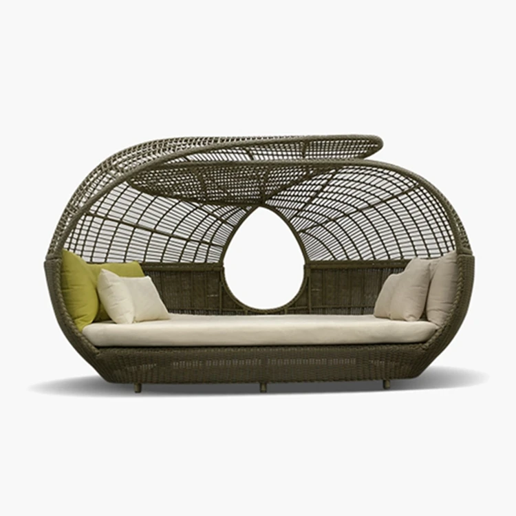 Wicker Garden  with Cushions shell style  sunbed   90' Wide Outdoor Furniture  Rattan Patio Daybed