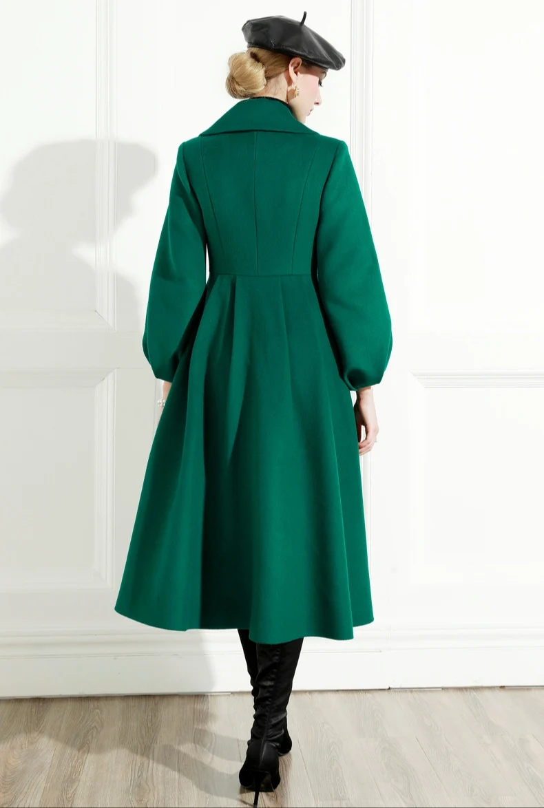 OEM, ODM, CMT Trending women coat for Christmas in Europe and North America design by Italy