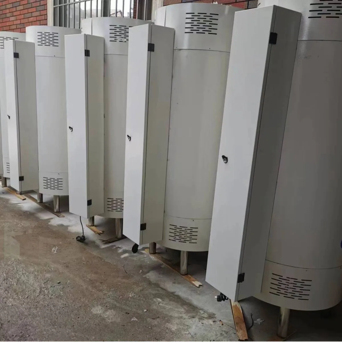 High-Capacity multifunction hot water storage tank customized hot water storage tank heat pump heater with 200L 250L 300L