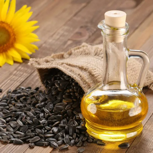 100 Cold Pressed Sunflower Seed Oil Yellow JIN Light OEM CAS Bottle Acid Time Packaging Organic Cosmetic Plastic Liquid Shelf