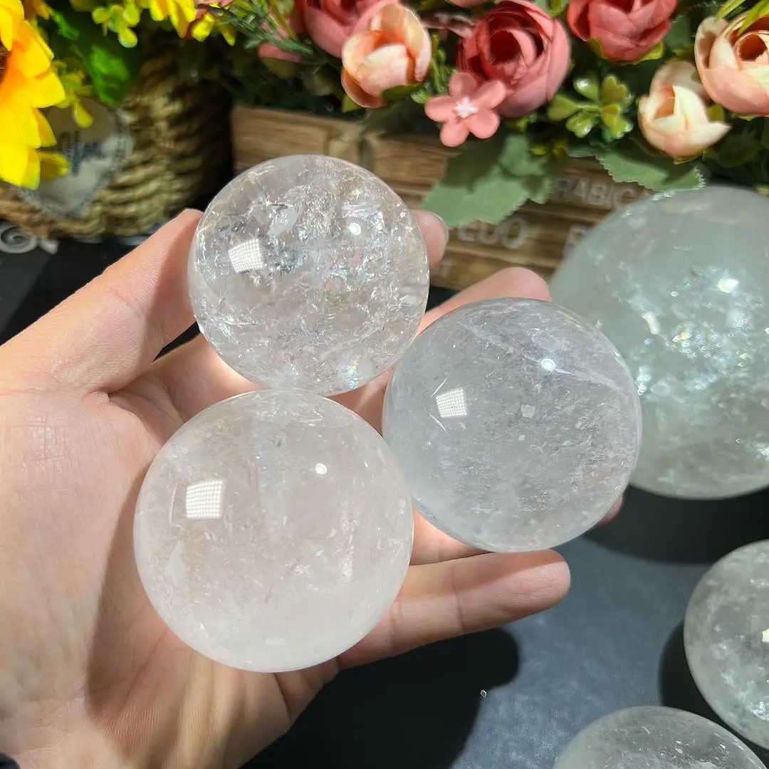 Hot Sale Healing Clear Quartz Sphere Semi Precious Gemstone Crafts Polished Clear Quartz Balls Healing Quartz Crystal Ball