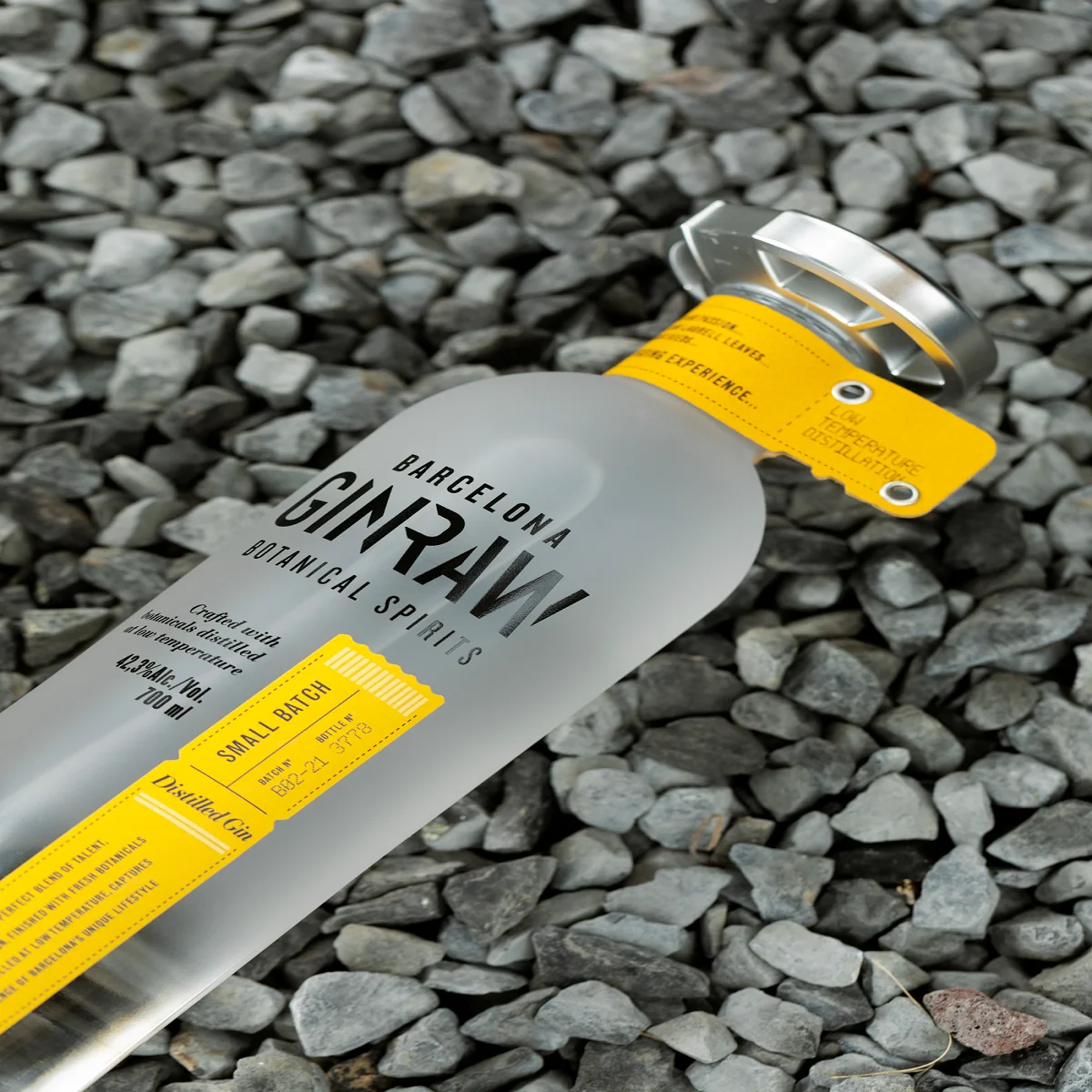 GINRAW NEW 6X70CL 42