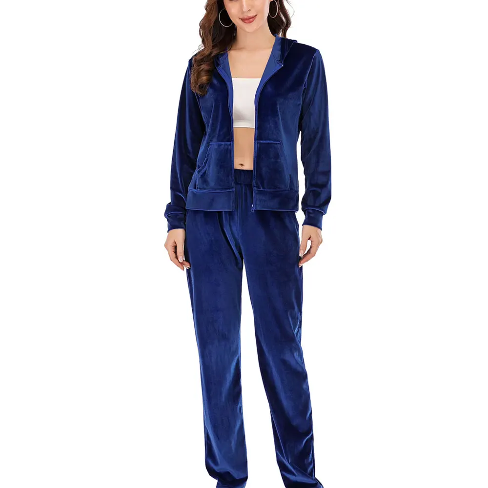 Женский спортивный костюм из двух предметов