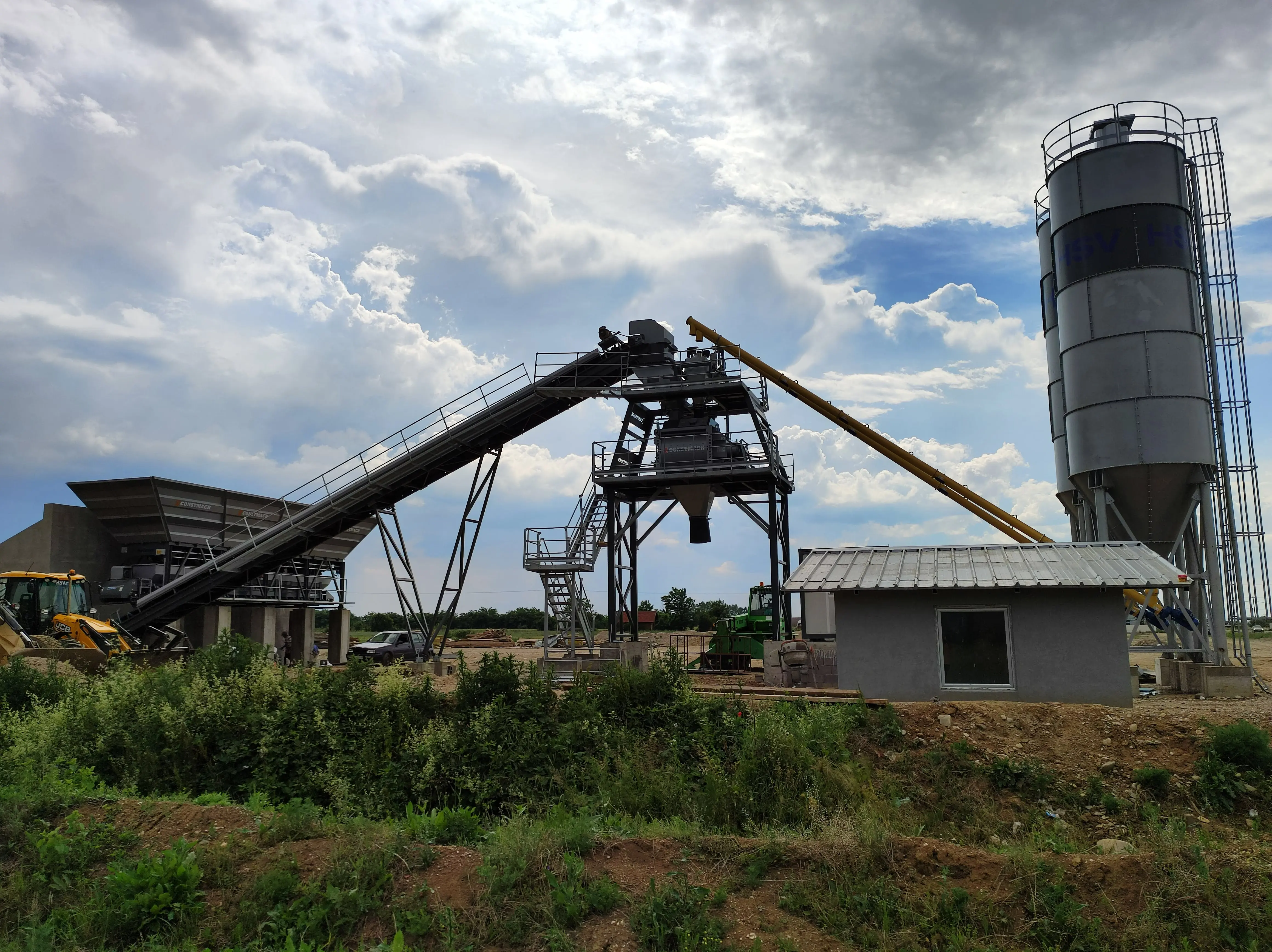 160 M3/h Capacity Concrete Batching Plant Manufacturing Plant Batching Machine CE ISO9001 CONSTMACH 68tonnes Electric 15 Days