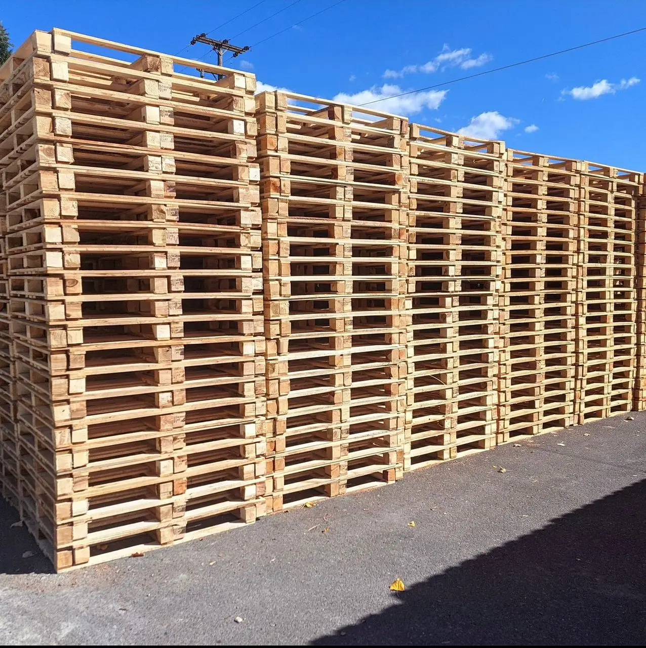 Very Clean Epal Euro Wooden Pallet