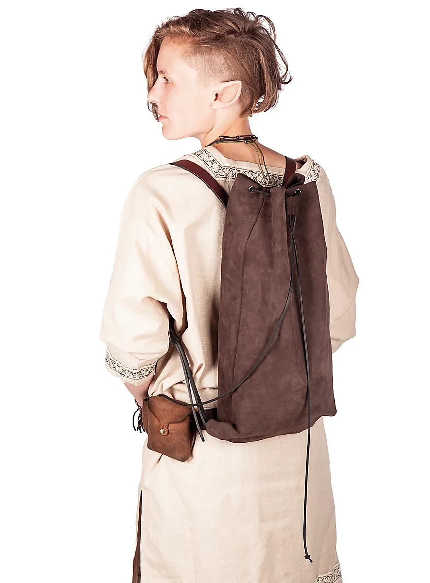 Bag Backpack - Globetrotter A practical leather backpack for hikers and adventurers