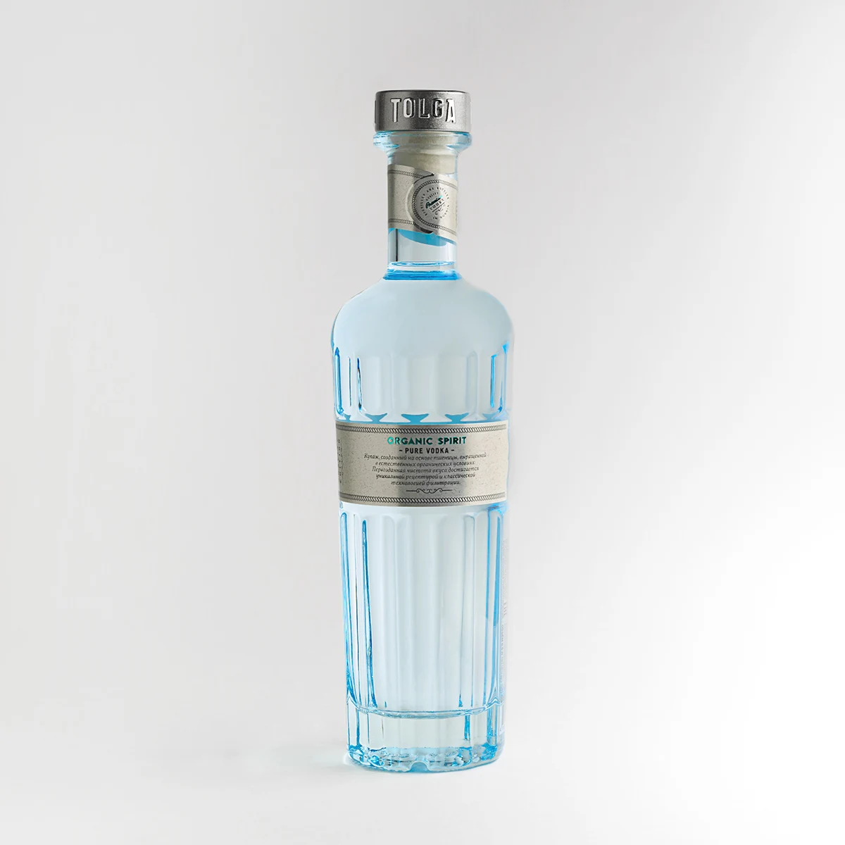 100 % Premium quality 500 ml 40% organic alcohol Artesian water Tolga Pure premium vodka for drinking