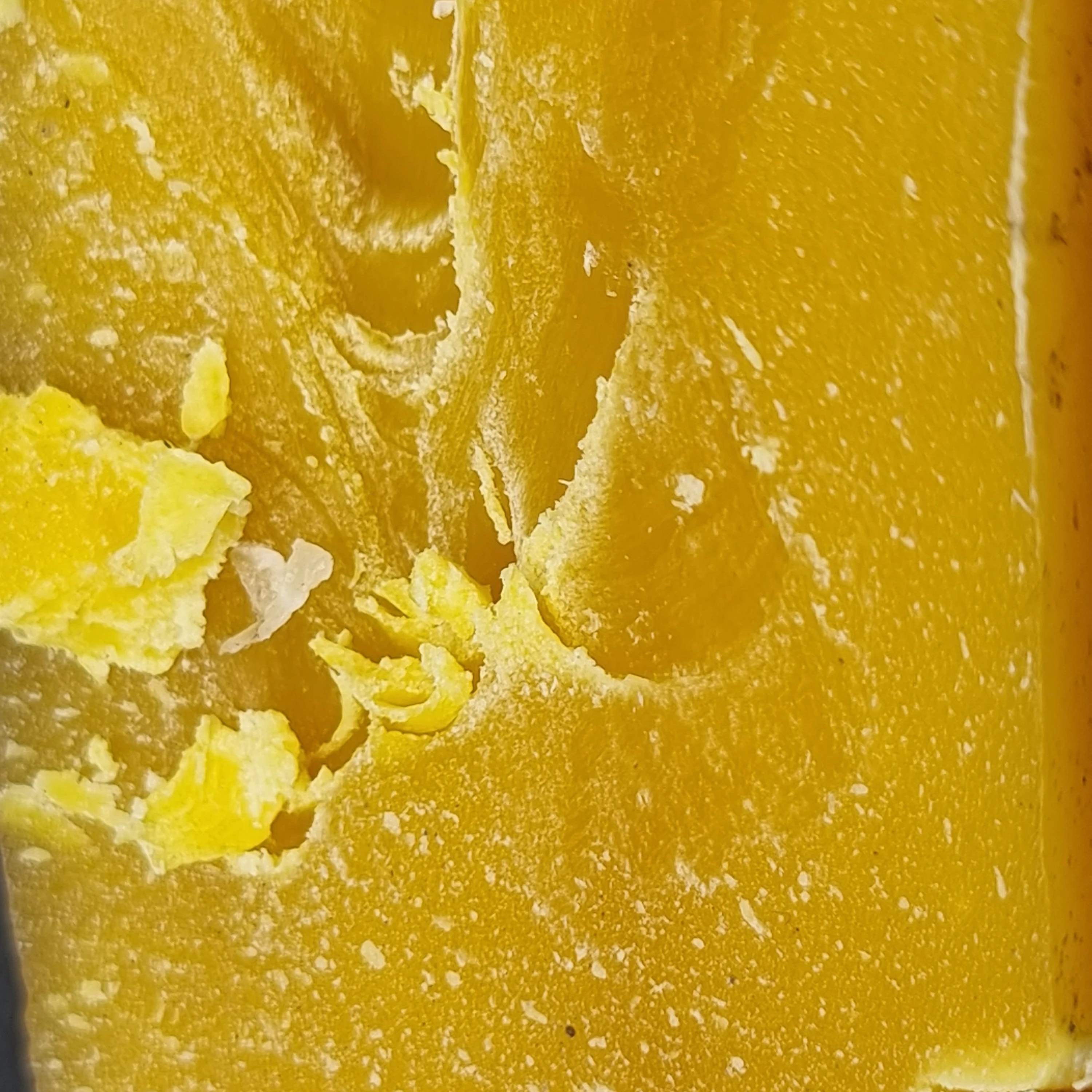 BEESWAX wholesale Pure Beeswax in 25kg bar Food Grade Beeswax