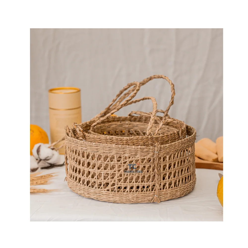 Hot Selling Popular customized square shaped seagrass straw water hyacinth grass corn husk storage basket