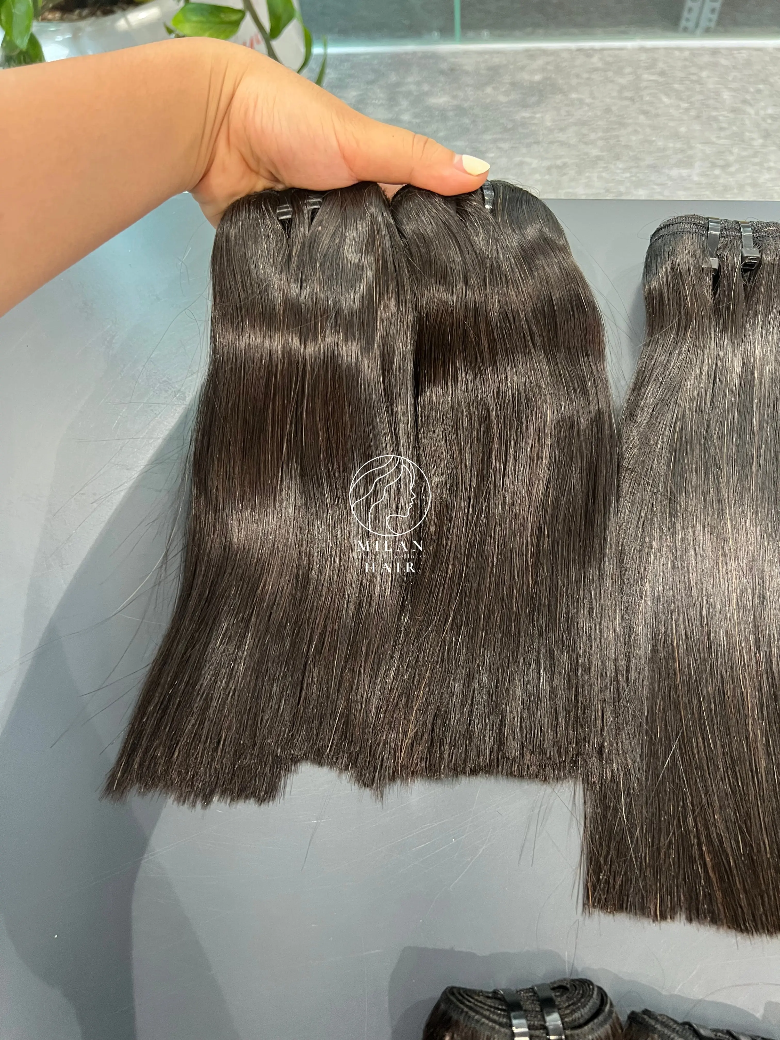 Factory price bone straight vietnamese double drawn virgin hair extensions wholesale natural color