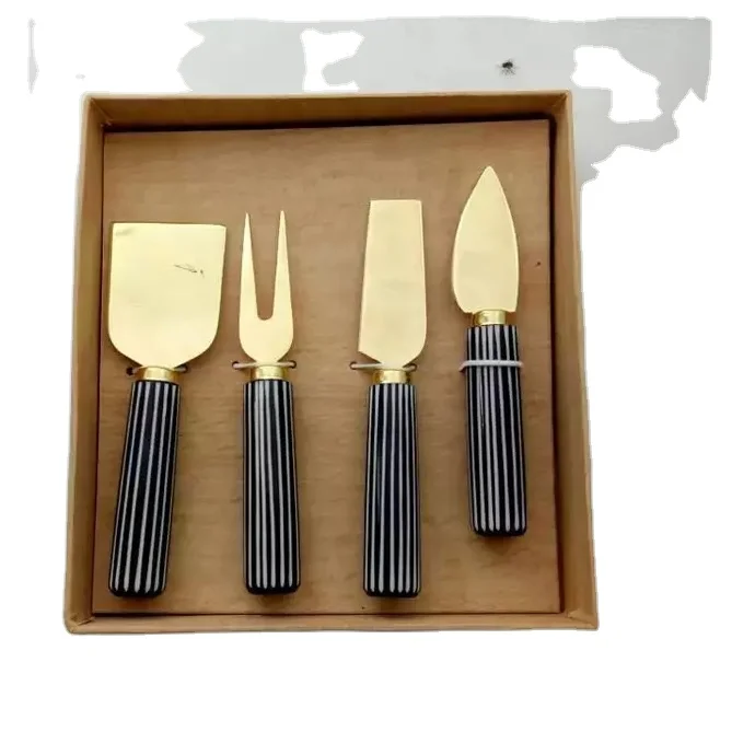 Brass Cheese Set of 4 With Mop handle New Design Metal Cheese Set In Wholesale Price New Look Metal Flatware In Wholesale Price