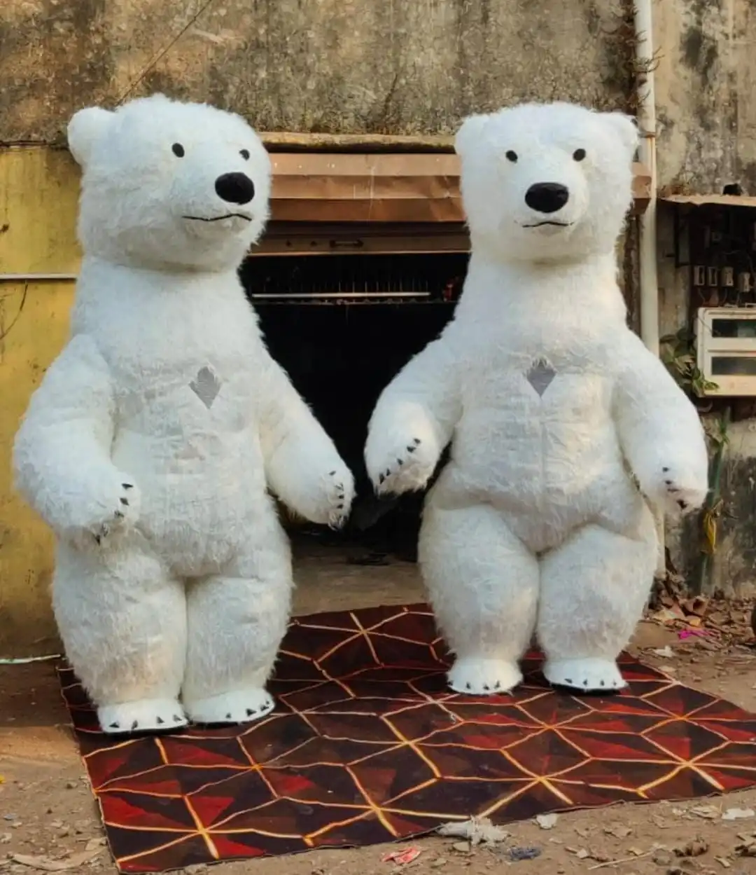 Ganesh Cute Inflatable Panda Costume Mascot Adults Black White Cosplay Carnival Dress Long Fur Elegant Cartoon Plush Stuff