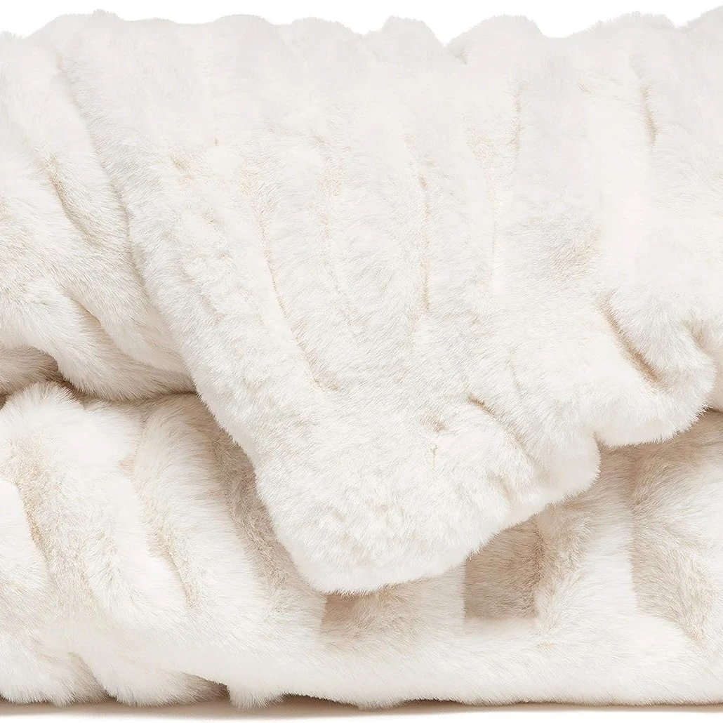 custom luxury faux fur blanket for sofa decoration supper soft fur blanket home decoration faux fur throw blanket
