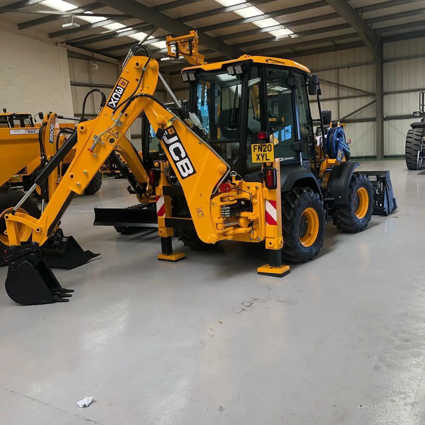 Affordable Use SDLG LGB680 Backhoe For Sale Good Condition Used Backhoe Loader Used JCB 3CX 4CX Retro Excavator