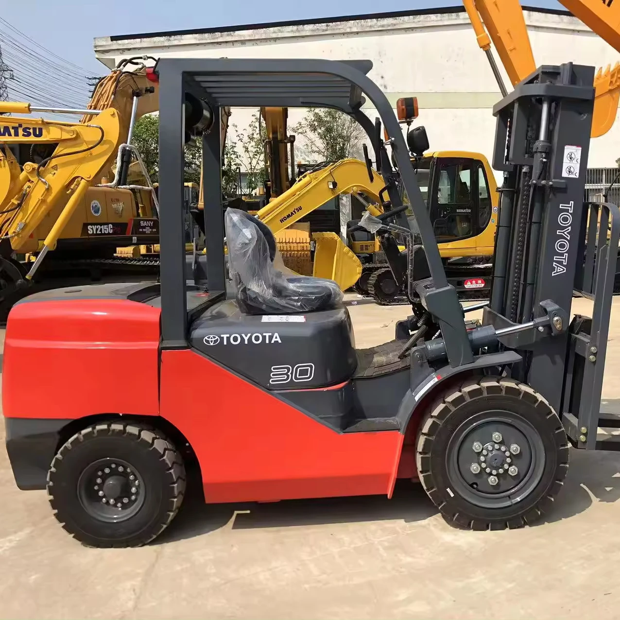 Japan engine side shift 3 stages mast Brand new chinese 2 2.5 3.0 3.5 ton LPG/gasoline forklift truck