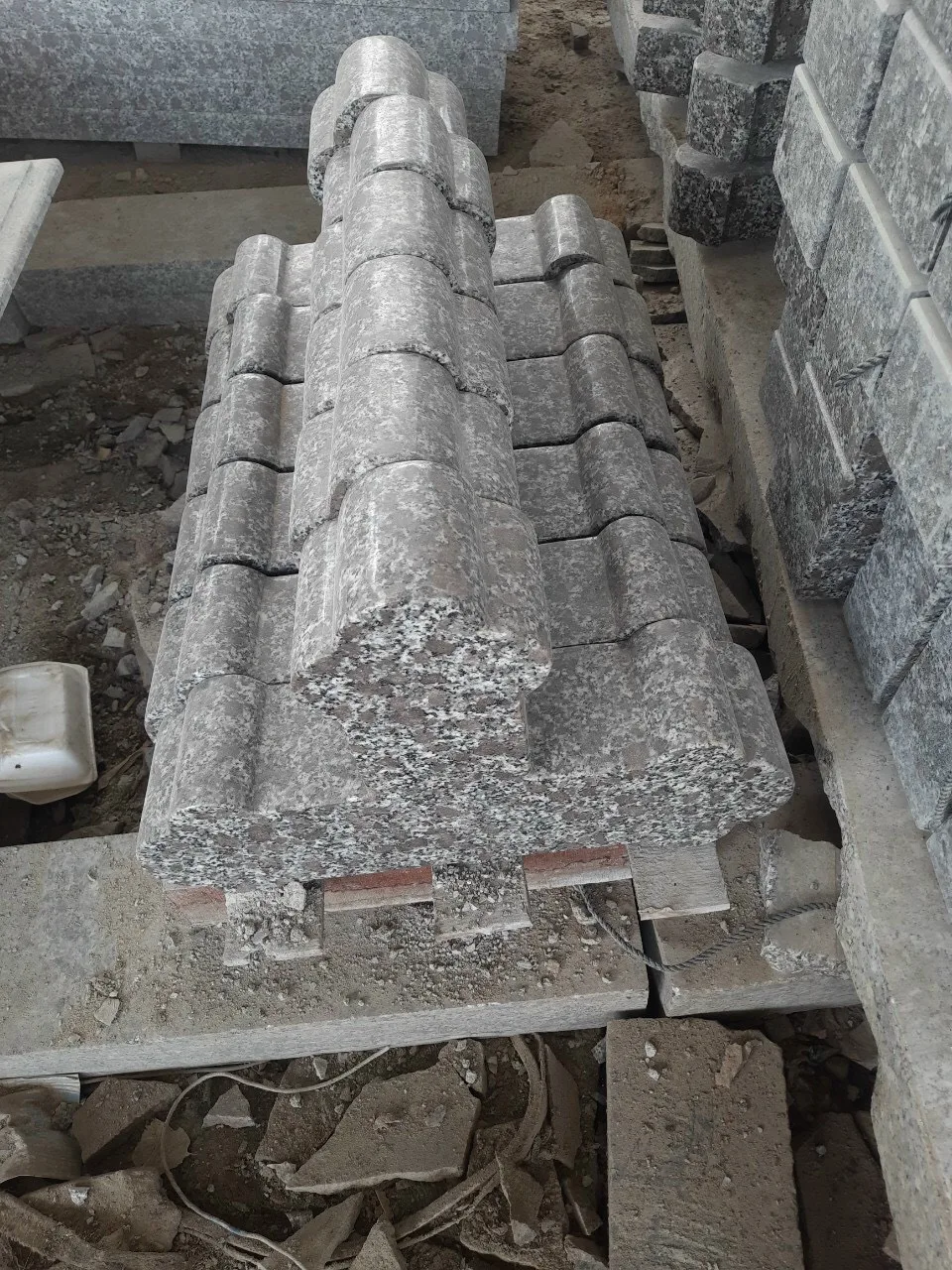 Light Grey Tombstone and Monument Outdoor Marble Grave Stone Memorial Headstone for Cemetery Use