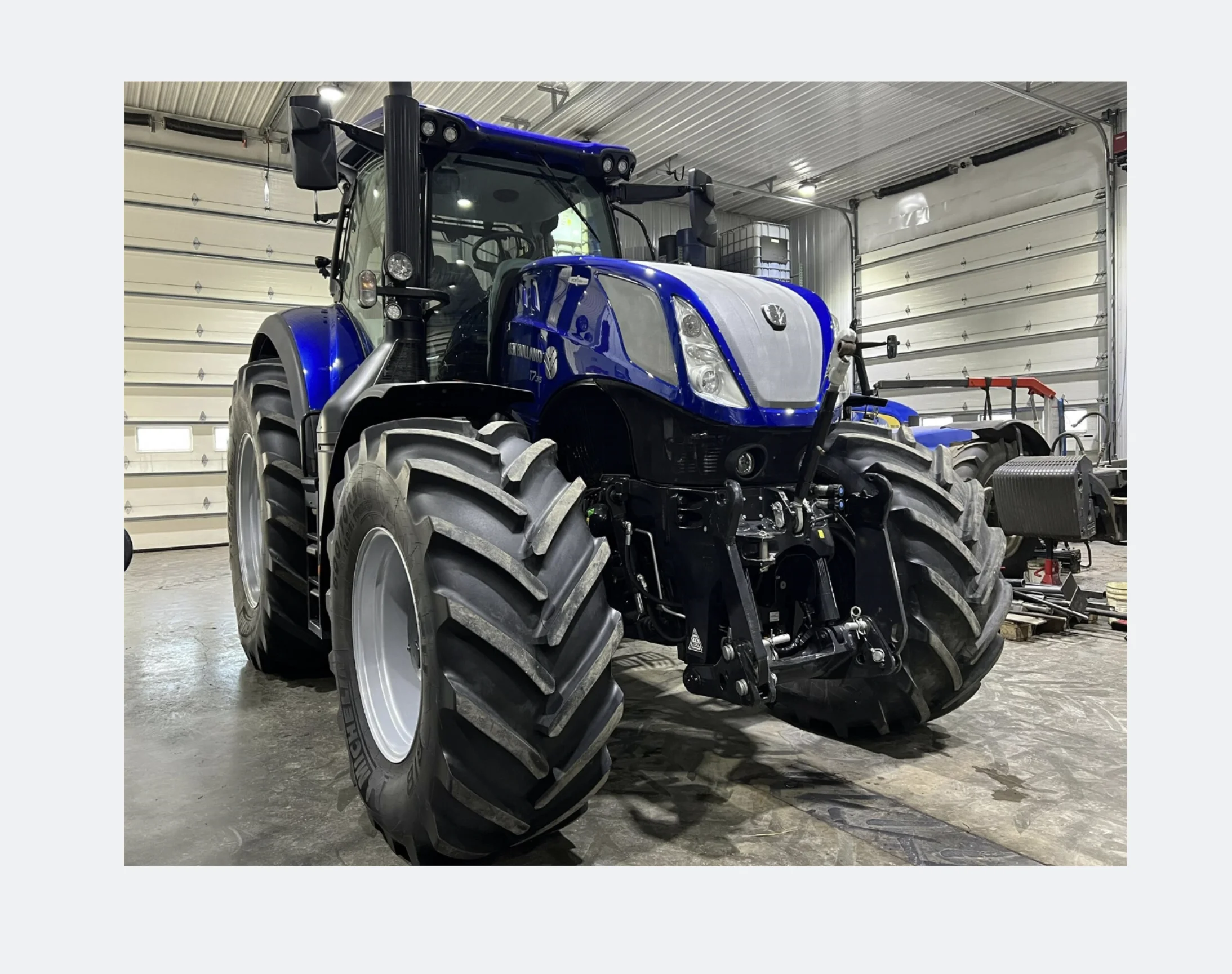 Farm Tractors For Agriculture 4WD Agricultural Machinery Equipment Agriculture Equipment 4WD 4x4 Tractor For Sale