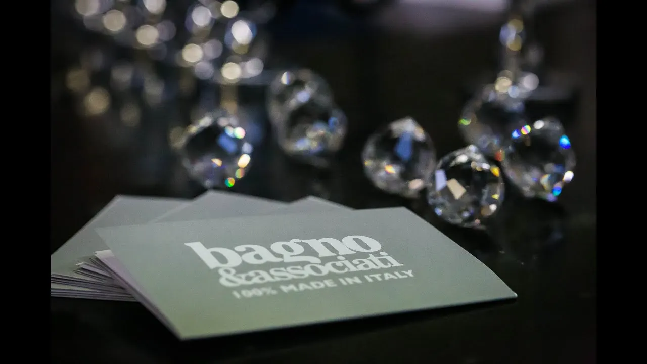 Premium quality selection of elegant and modern bathroom accessories 100% Made in Italy for retail and export