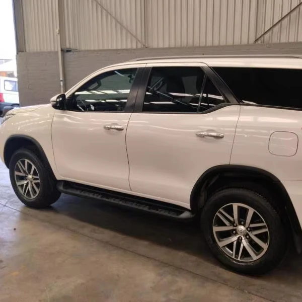 Б/у 2010-2017 на-yota Fortuner 2.8GD-6 4x4 Авто 2 8-литровый 4-цилиндровый дизельный двигатель с турбонаддувом 6-ступенчатый автоматический усилитель руля