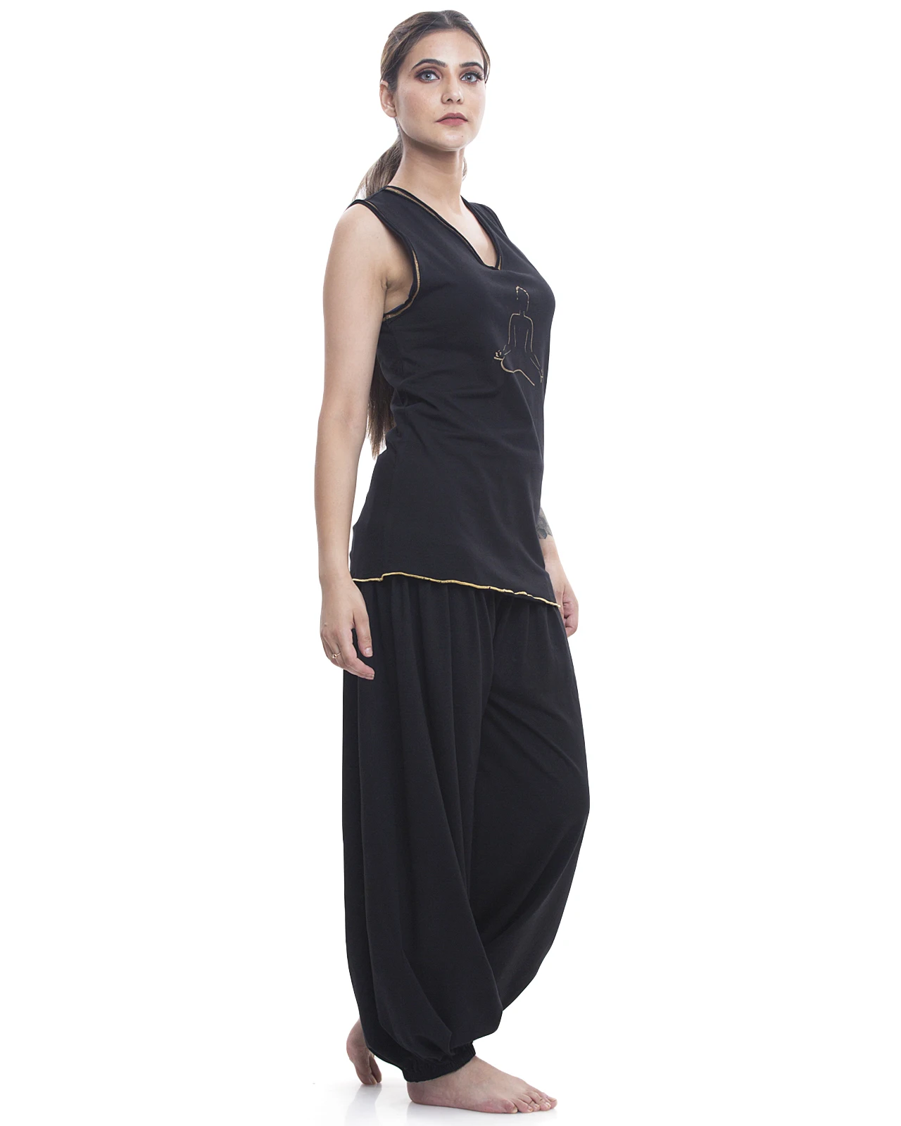 Organic Sleeveless Yoga Top with Caricature Outline Print Comfortable Fit for Yoga, Gym or Causal Wear for Adults Females