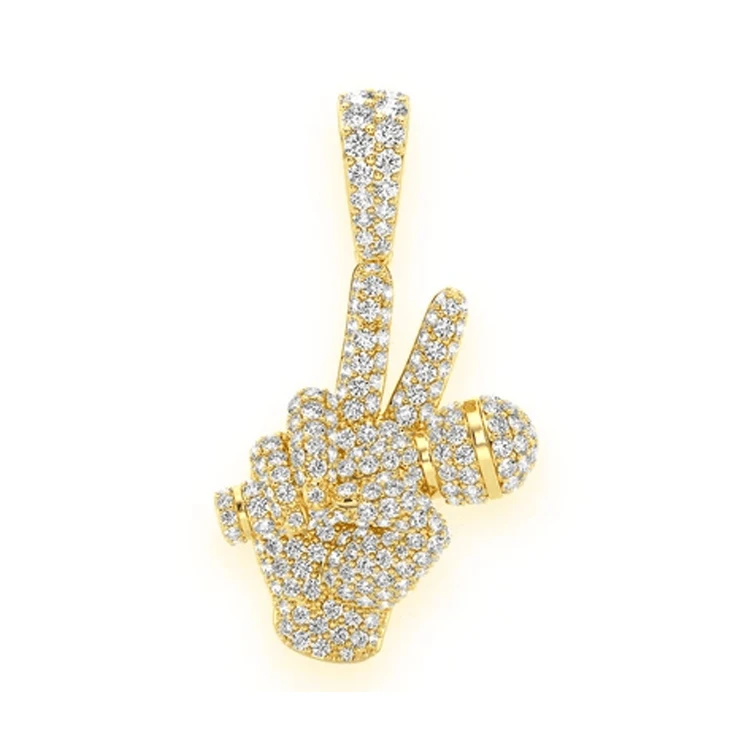Indian Manufacturer 14K Solid Gold 2.66 CTS 12 Grams Custom Piece Sign Mic Moissanite Diamond Pendant Attractive Design Birthday