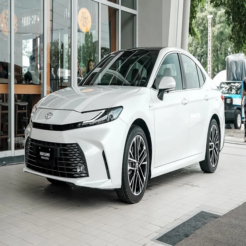 Toyota Camry 2.5Q подержанные и Новые 2018 2019 2020 2021 2022 2023 2024 бензиновые автомобили оптом с быстрой доставкой