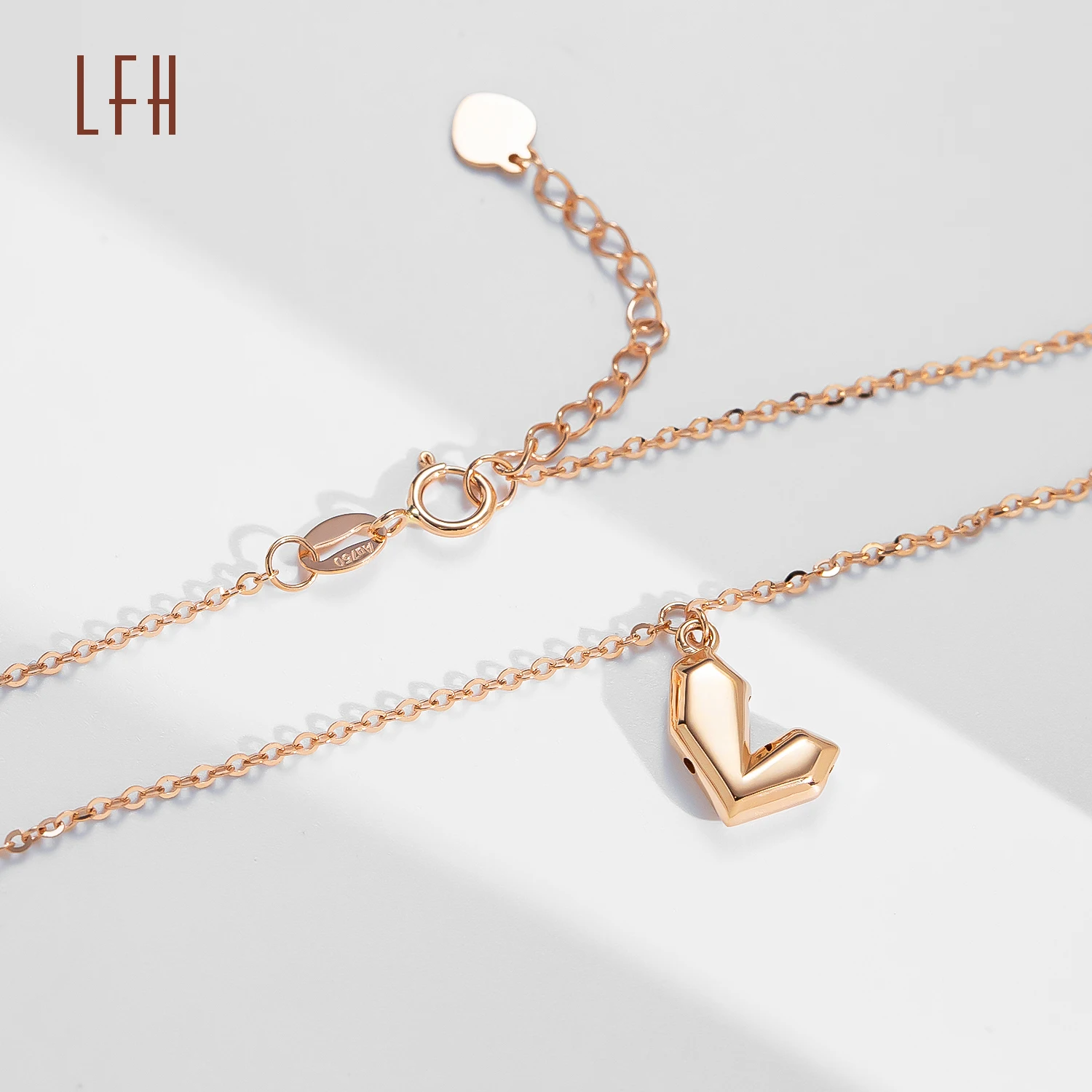 Minimalist Charm Clavicle Chain Geometric Section Love Heart Pendant Necklace for women gold jewelry 18k real oro 18k original