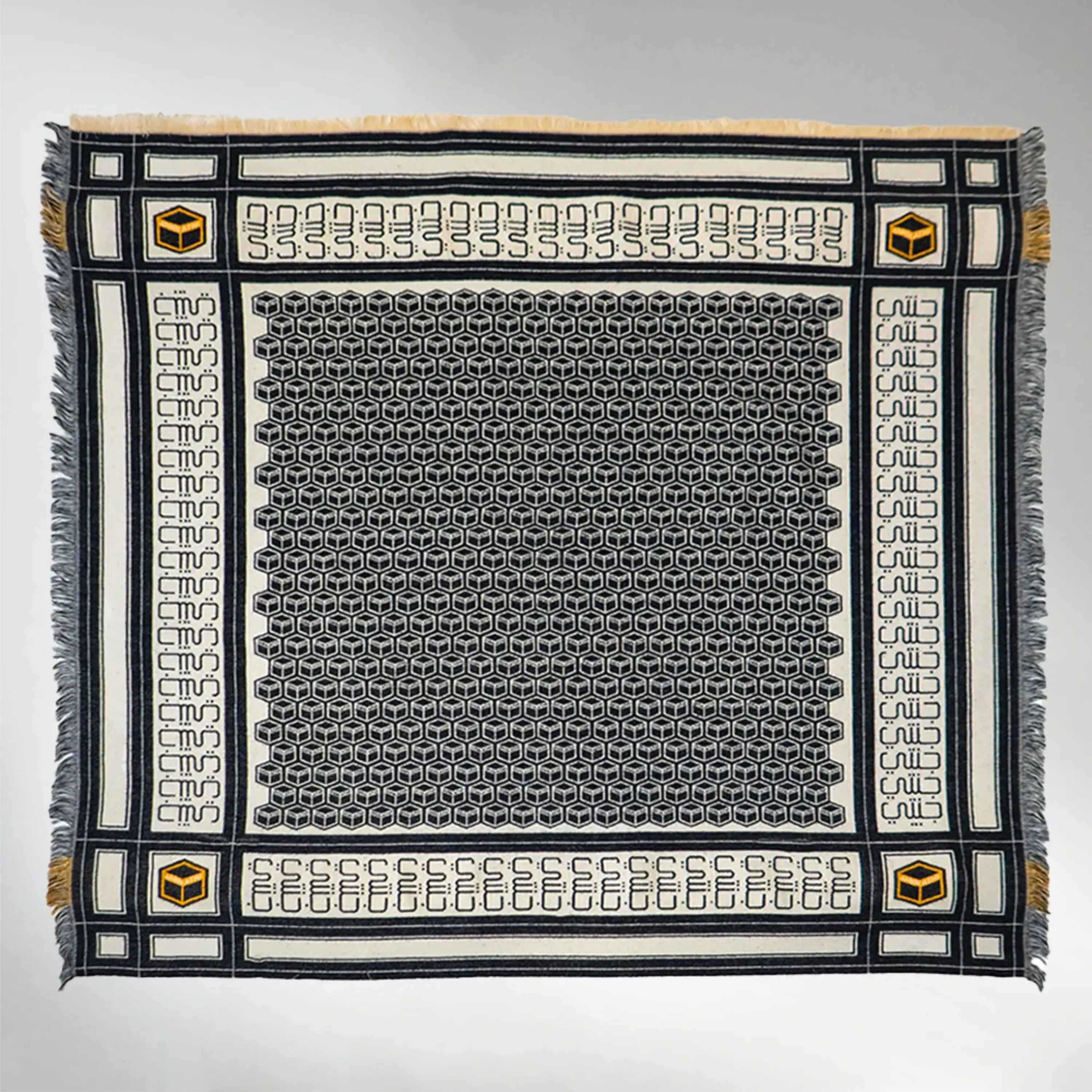 High-Quality Traditional Woven Keffiyeh - Authentic Middle Eastern Scarf - Perfect for Men and Women - Ideal for All Seasons