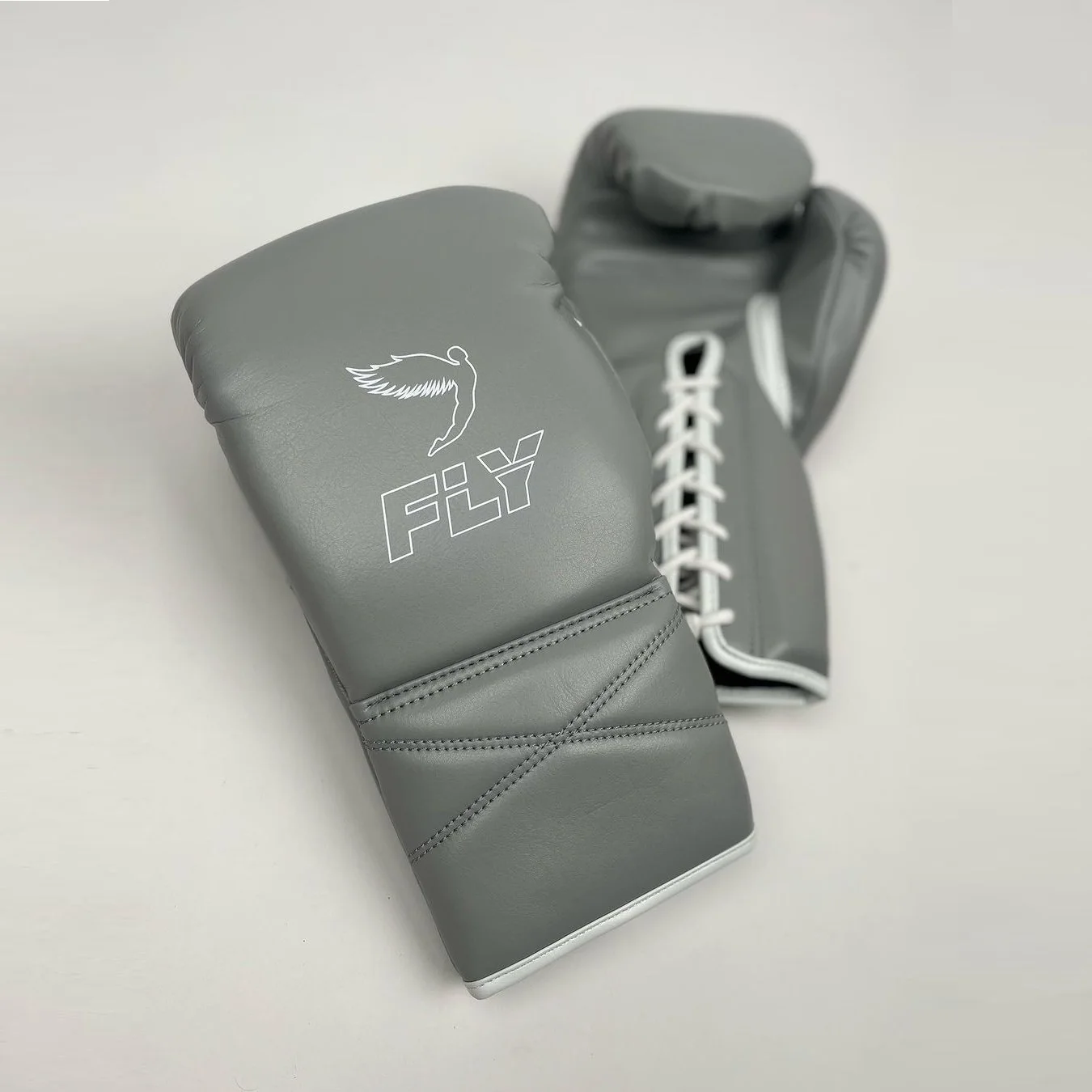 new design winning Fly Boxing Gloves Customized Printed White Gold Professional Fighting Glove Gym Gear boxing glove