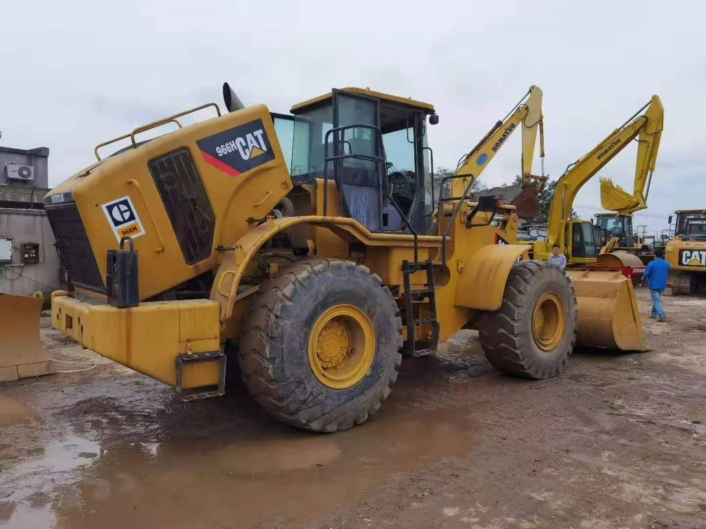 Подержанная техника колесный погрузчик CAT 966H Заводская распродажа подержанная гусеничная для продажи машина фронтального погрузчика 966h