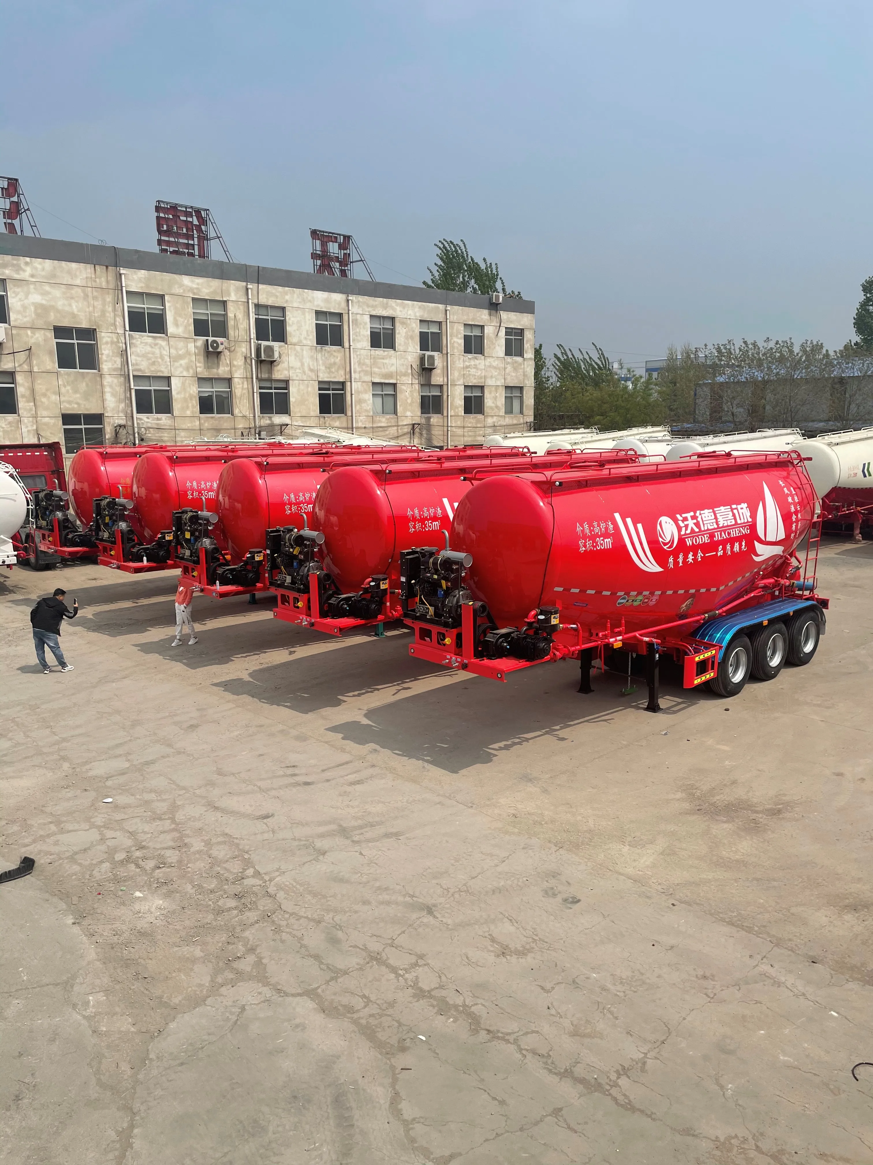 Factory Direct Best Price brand New Dry Bulk Cement Silo Tank/ Powder Material Tanker Bulk Cement Tank Semi Trailers 40-60 Cbm