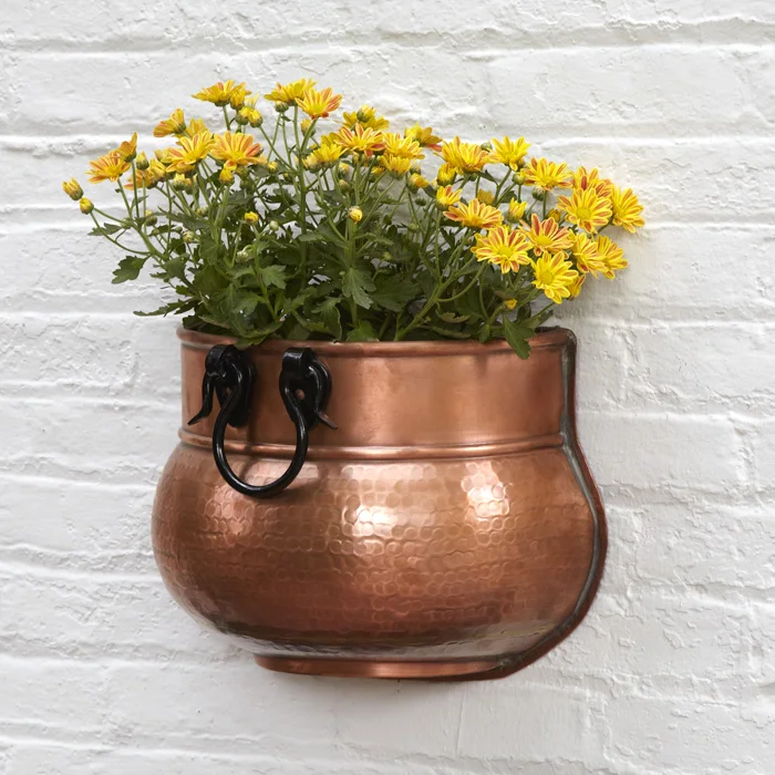 Antique Brass Golden Metal Designer Large Planters Garden Decoration Fancy Office Hotel and Resort Indoor and Outdoor Planters