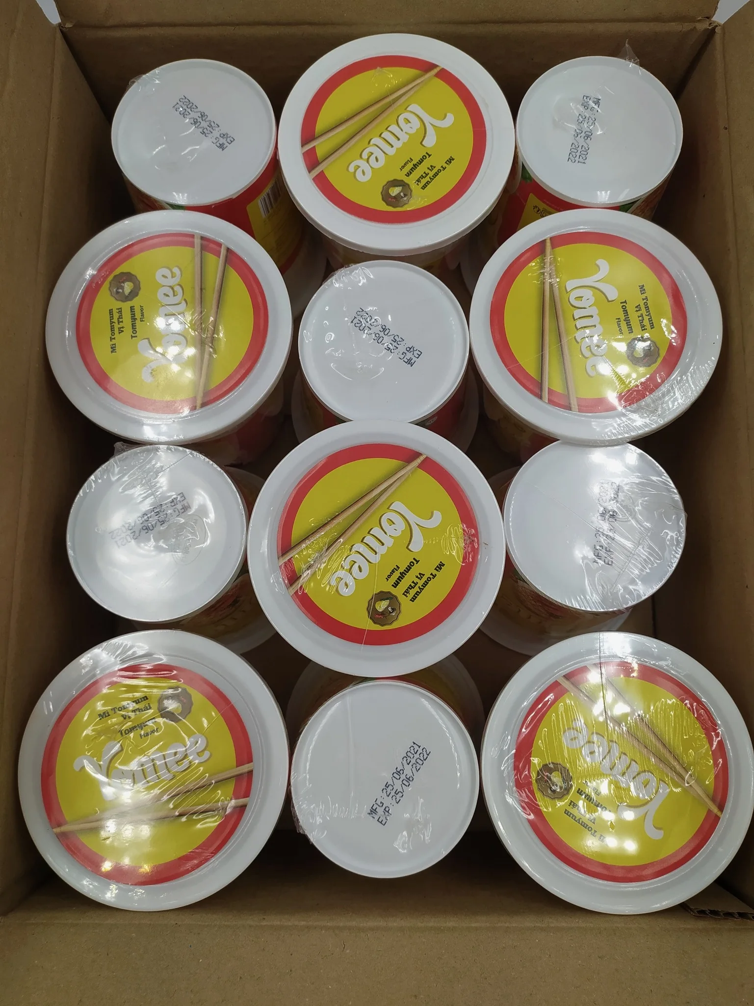 Wholesale Yomee Instant Noodles Cup- Tomyum flavour 60gr x 12 - Vietnamese Instant noodles