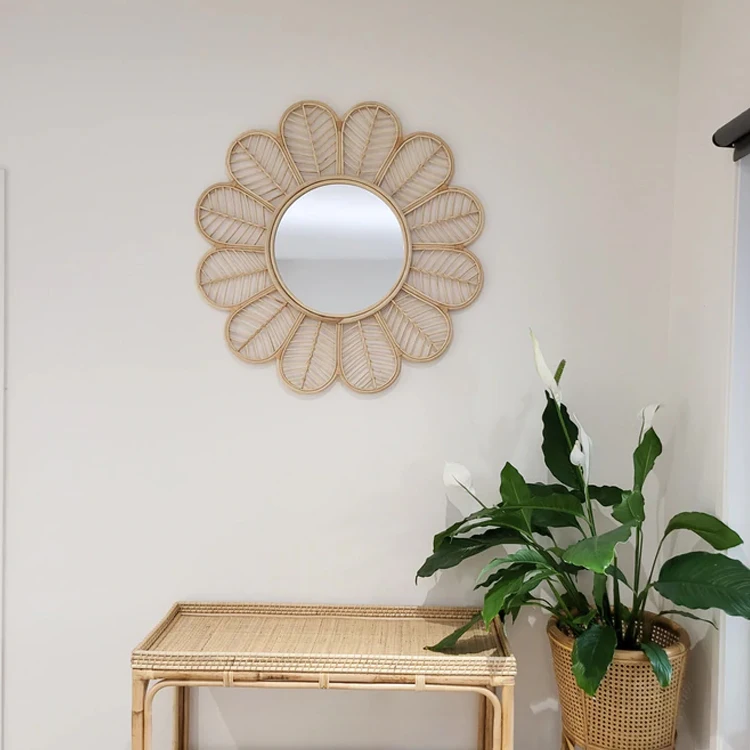 Adorable Design Rattan Mirror Hanging Wall Flower Shaped For Home Decoration In Any Space Handicraft