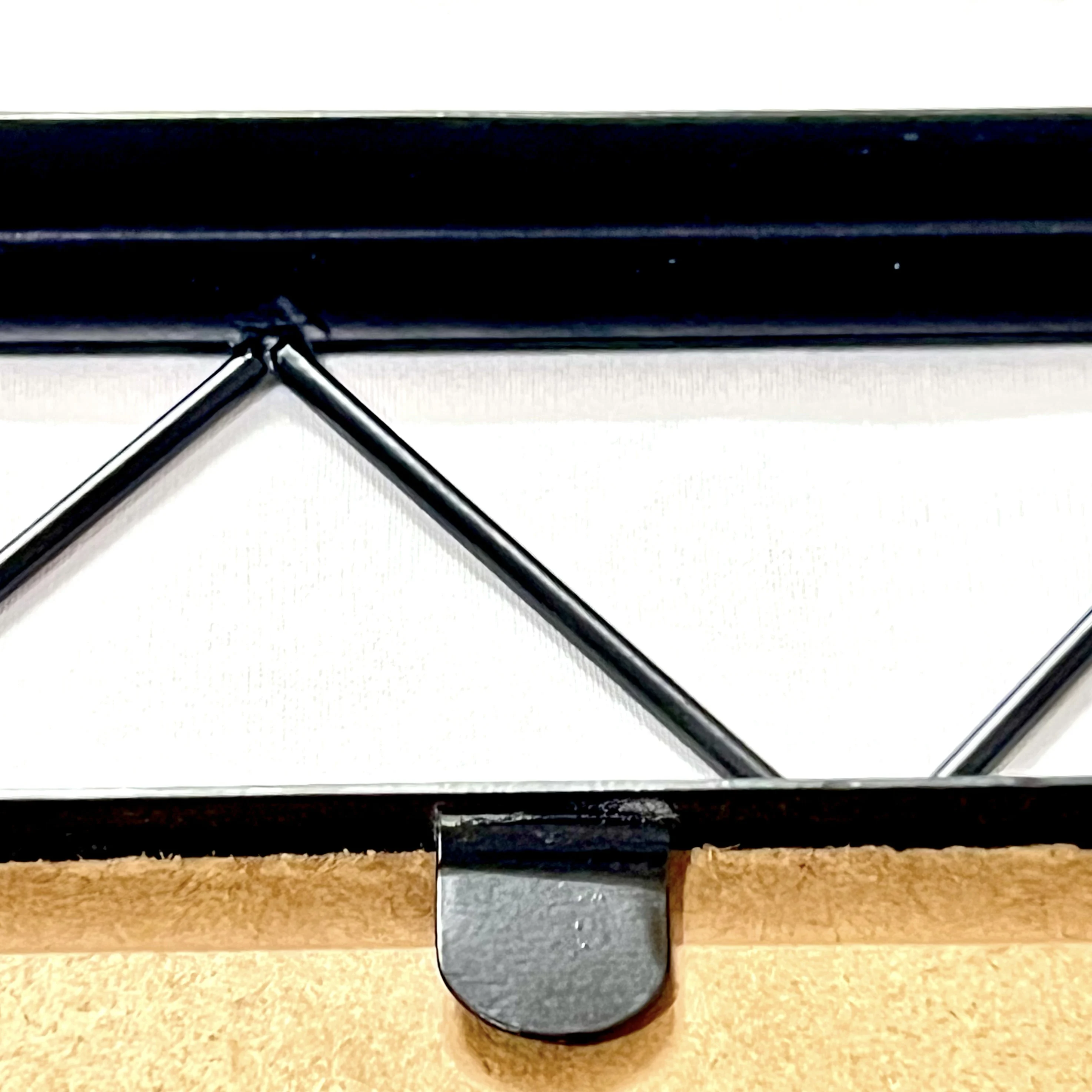 High on Demand Handmade Metal Mirror Frame for Wall Hanging Decorative Items for Worldwide Export from India