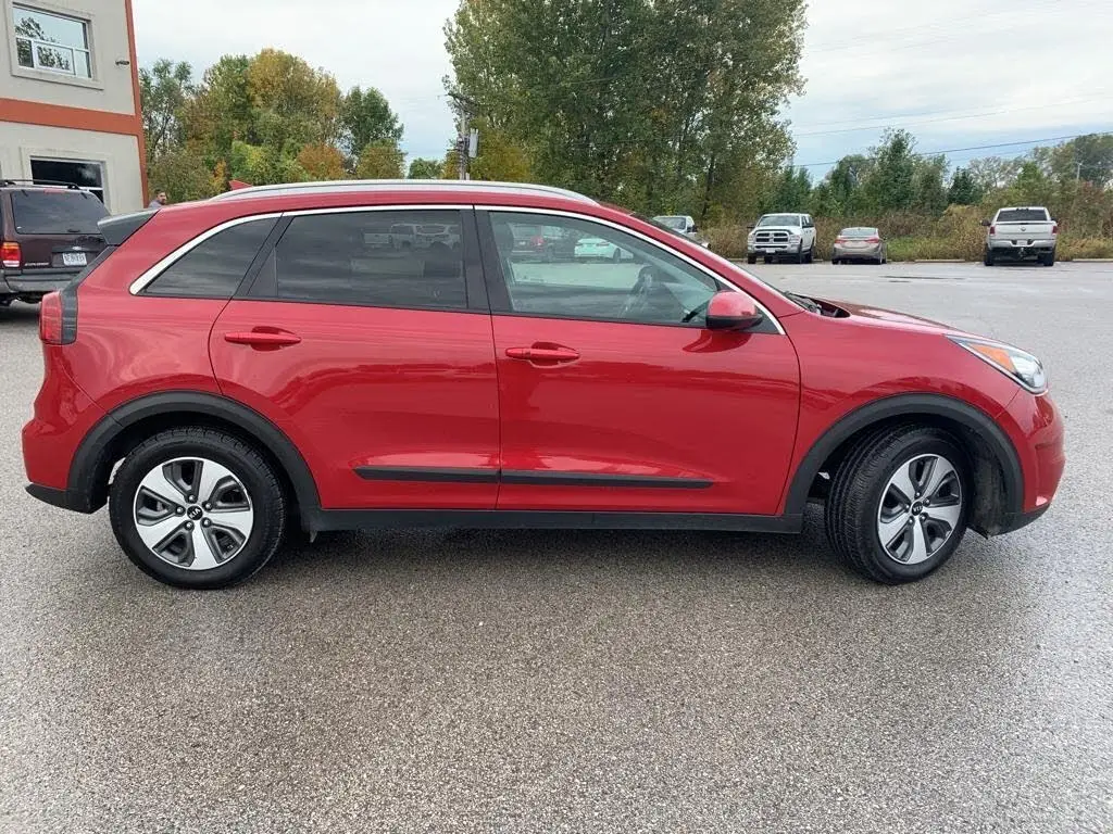 USED CAR K IA NIRO LX   LHD