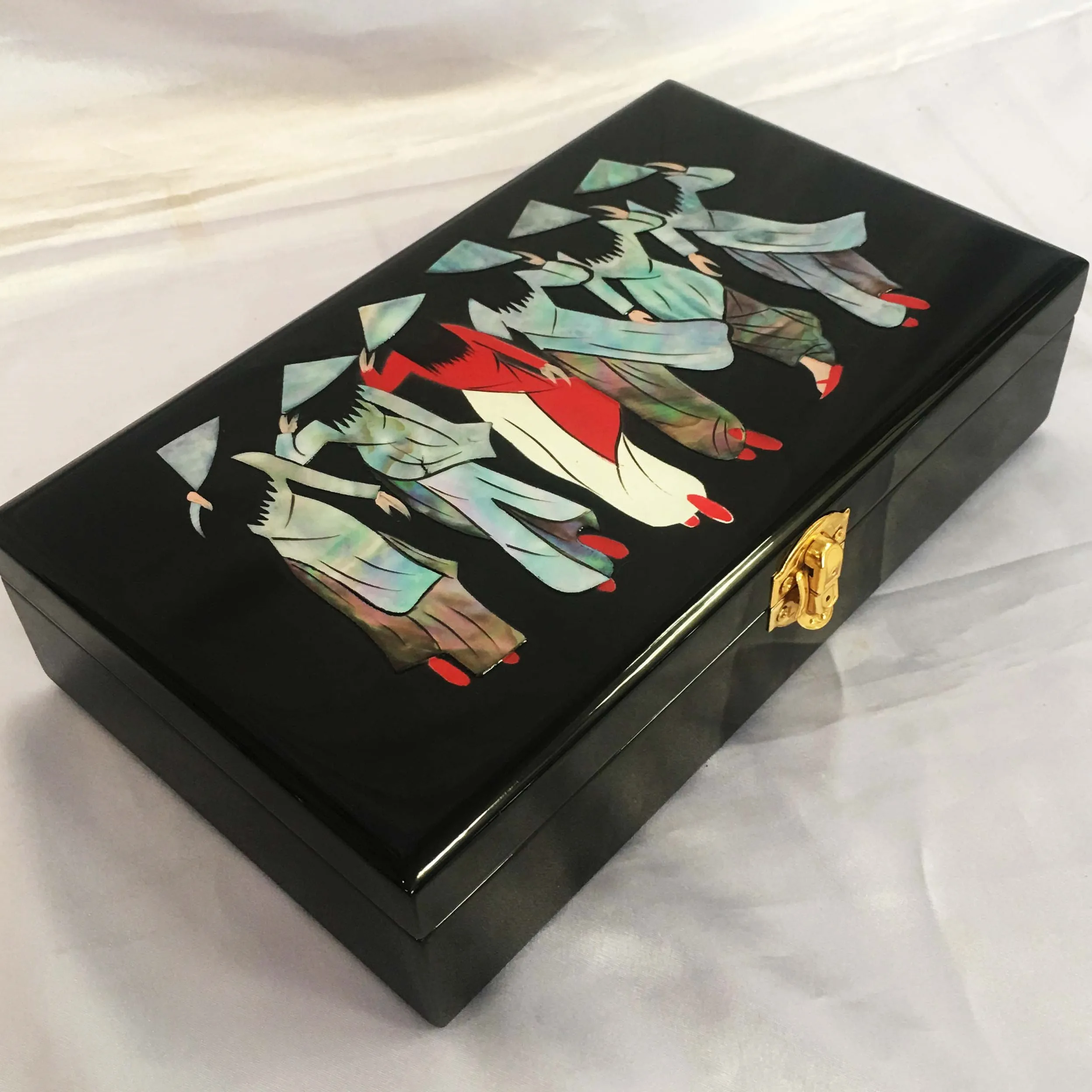 Wholesale low price top quality fashionable lacquer tray and box set for wedding events gifts lacquered boxes