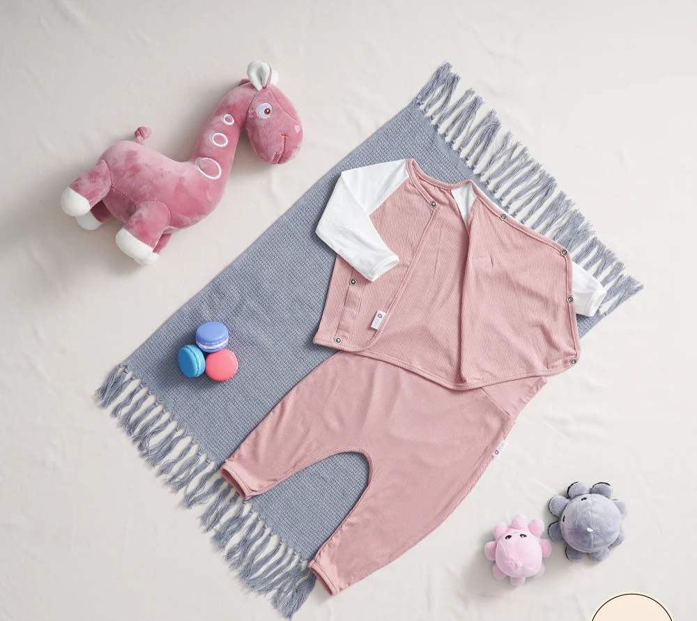 Safe Soft Breathable Unisex 0-6 months Air-cool Knitwear fabric Newborn Baby Set with 95% cotton, 5% elastane