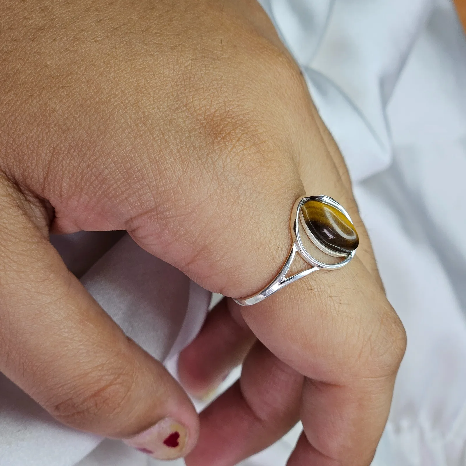 Popular Silver Tiger Eye Stone Designer Ring Lightweight Thin Band for Weddings Wholesale Jewelry Factory