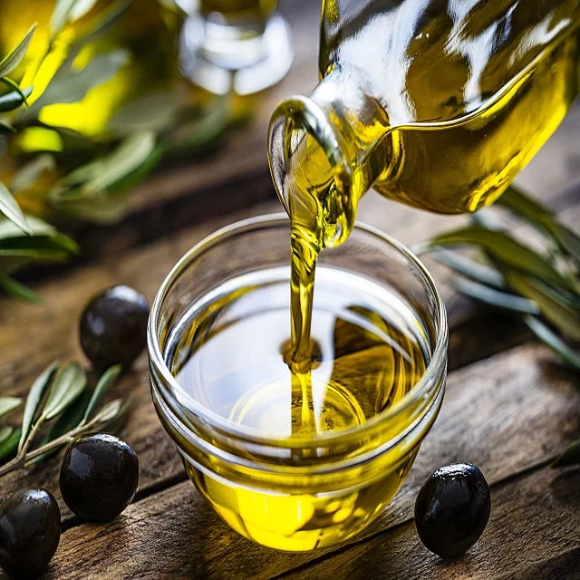 Wholesale bulk price olive oil for cosmetics and food 100% pure natural organic Spain extra virgin olive oil Low Price