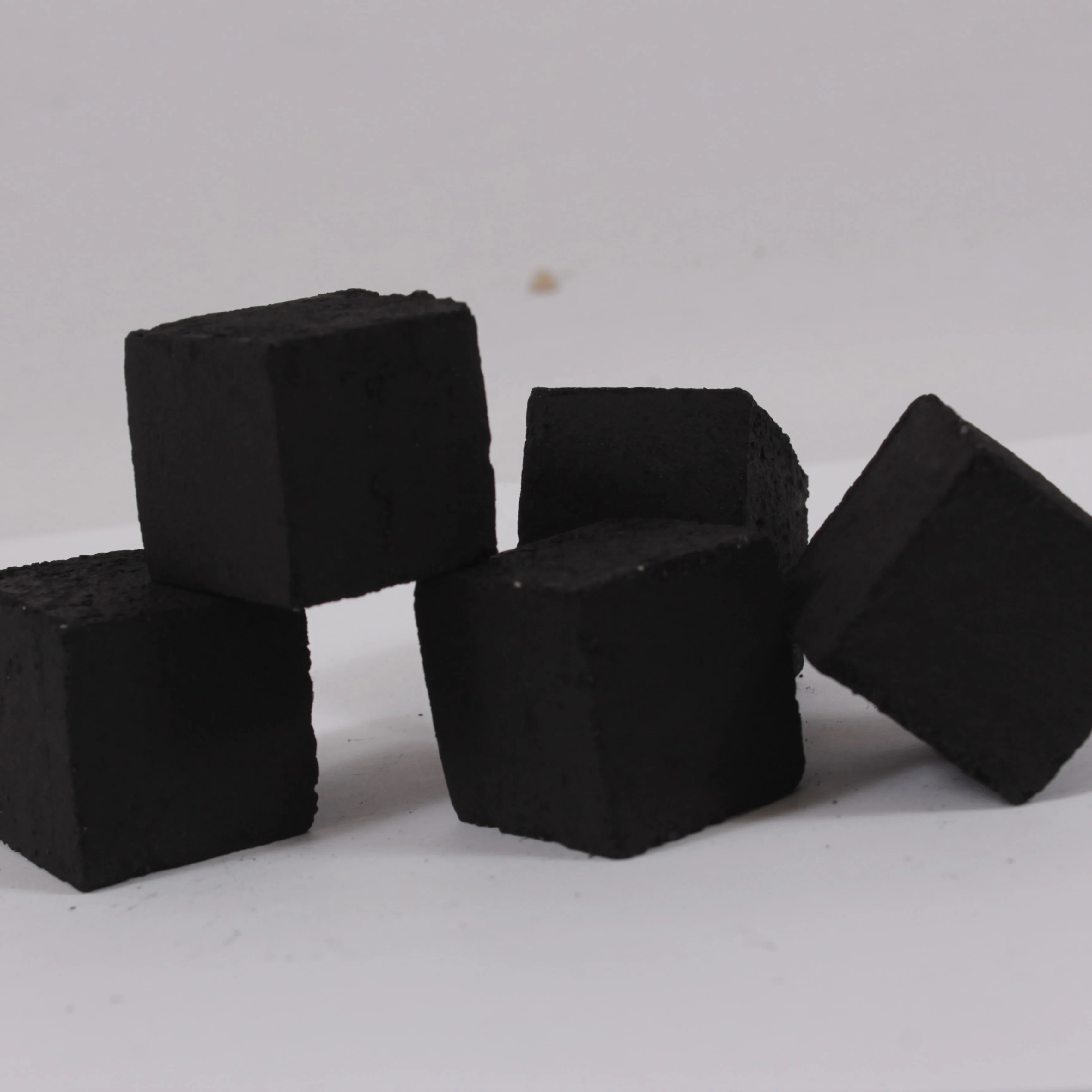 BEST INDONESIA SHISHA Long Burning Time High Quality 100% Coconut Shell Charcoal For Briquette BBQ